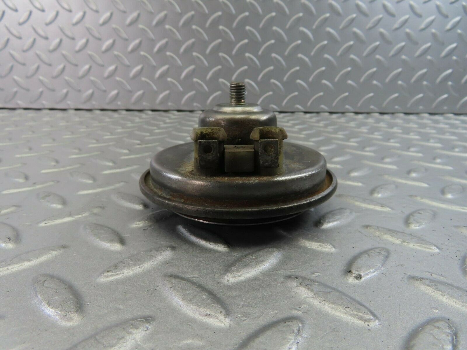 9894 Mercedes-Benz C123 230CE Coupe Horn