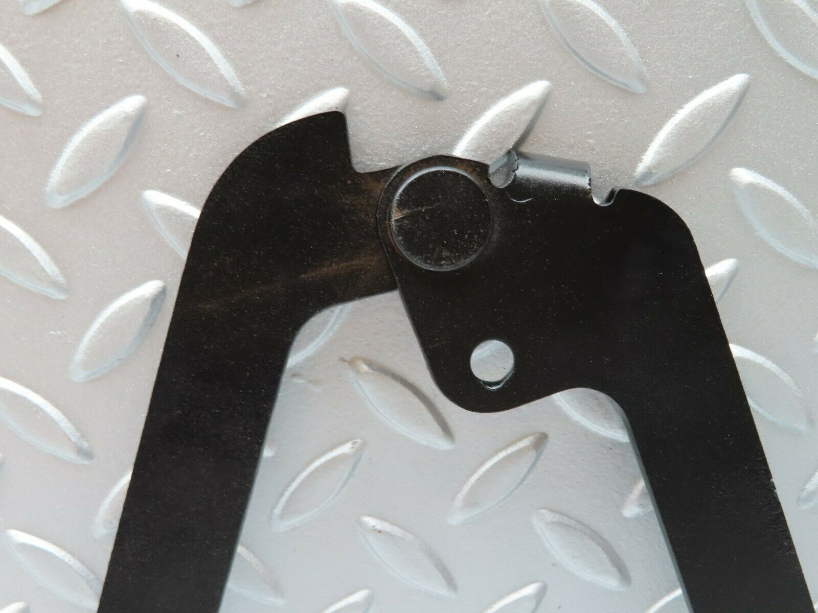 4711 Mercedes-Benz W114 280CE Coupe Right Bonnet Hinge