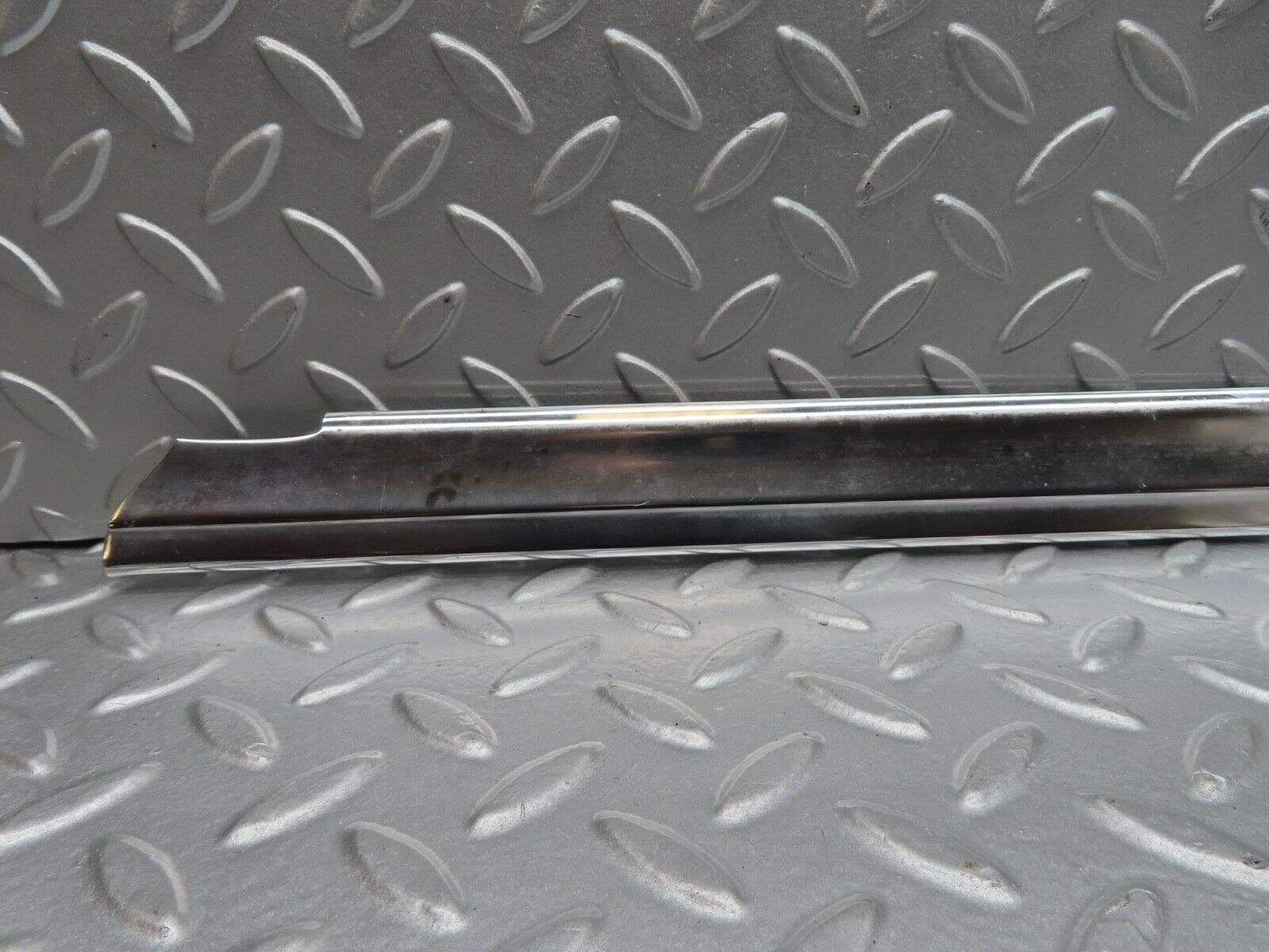 13094 Mercedes-Benz W111 220S Rear Right Door Chrome Moulding Trim