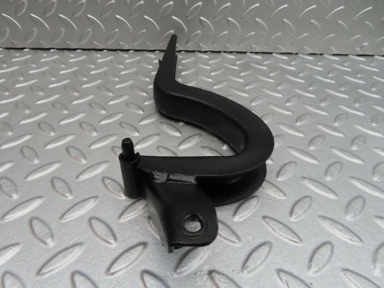 15993 Mercedes-Benz W123 280E Trunk Hinge Left Side 1237500187