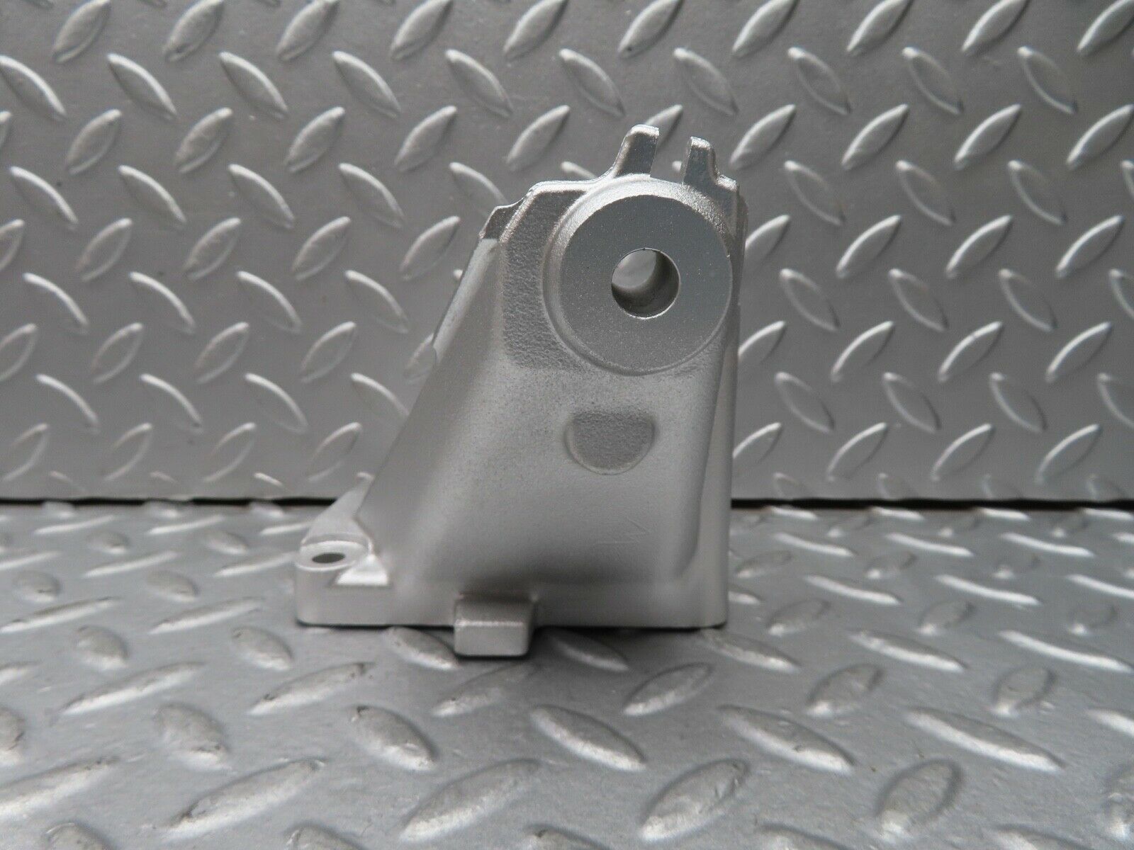 17313 Mercedes-Benz R129 300SL Coupe Engine Mount Bracket Left Side