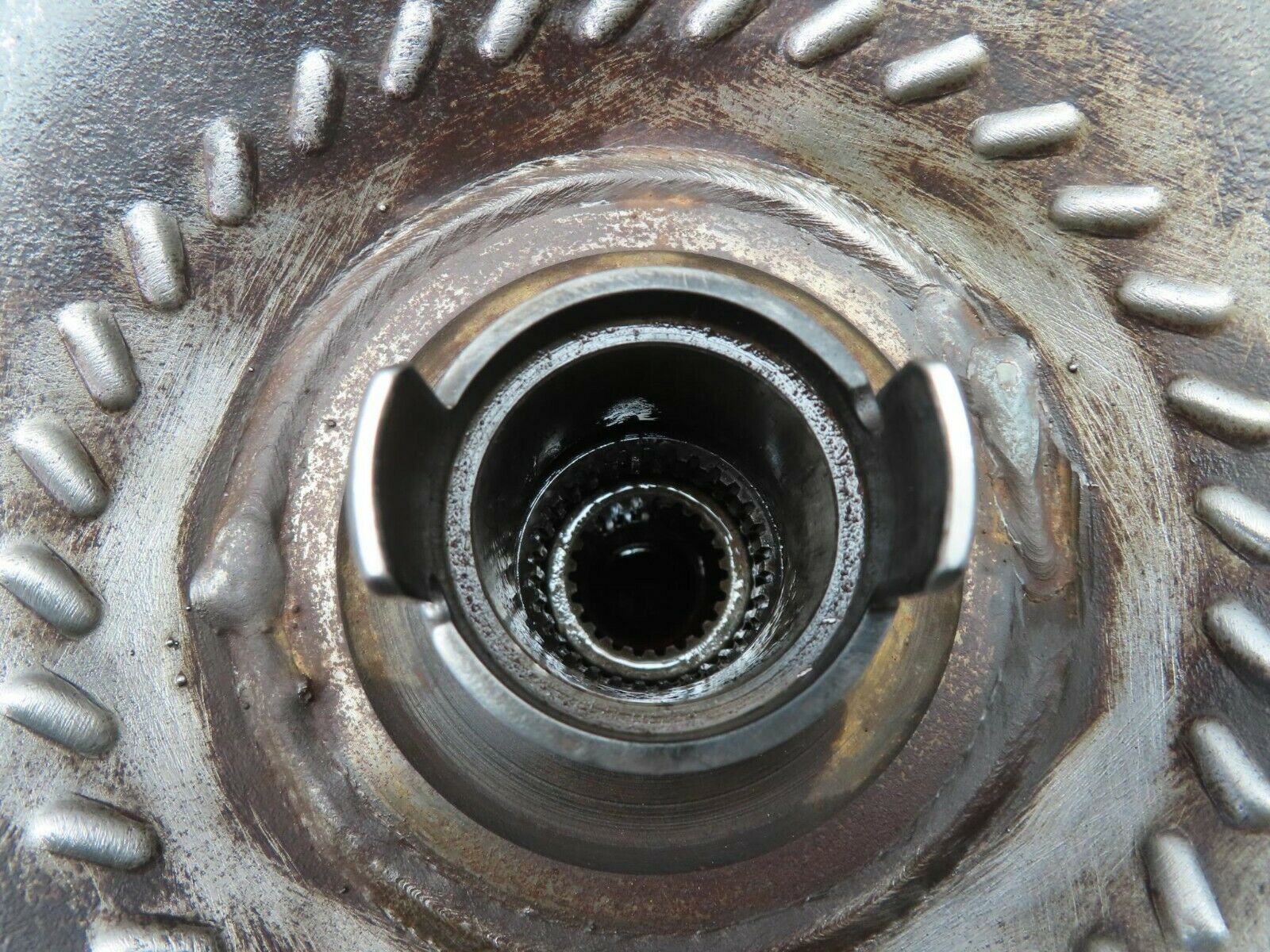 10059 Mercedes-Benz C123 230CE Coupe Torque Converter 1232500102