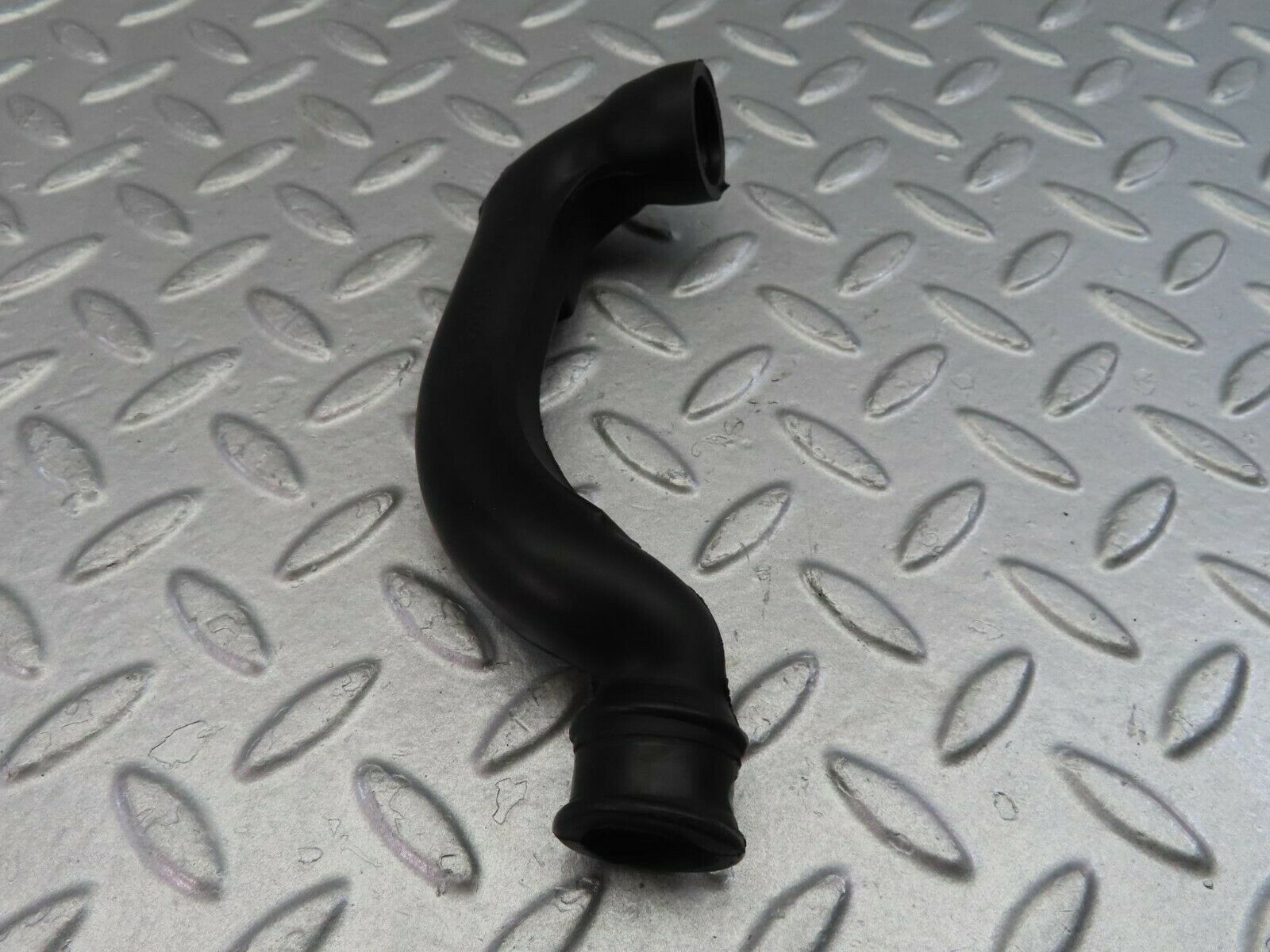 9834 Mercedes-Benz C123 280CE Coupe Air Intake Pipe 1100945282