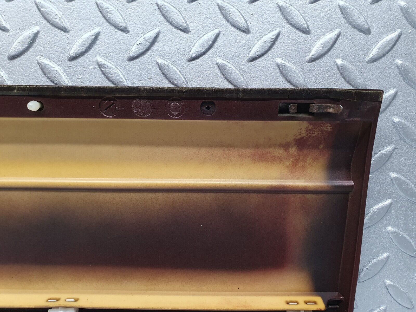 40941 Mercedes-Benz W126 300SE Rear Left Door Moulding Trim 1266903940