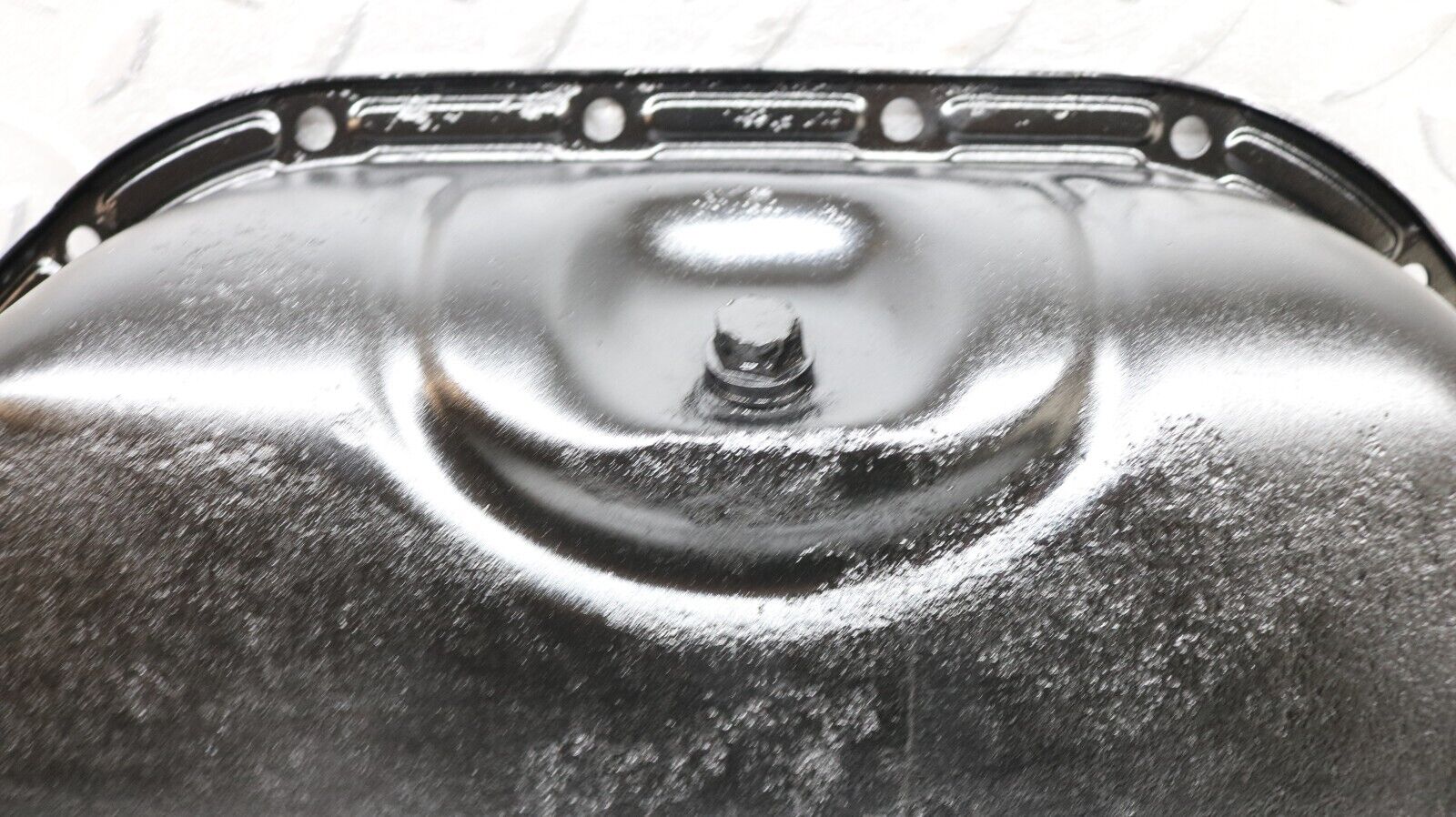 37228 Mercedes-Benz C126 420SEC Coupe Engine Oil Pan Oil Sump