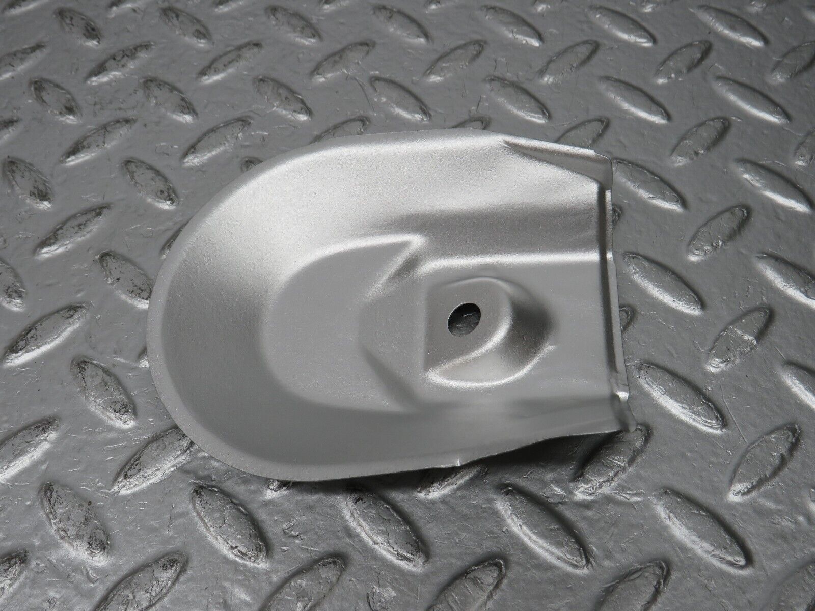 32665 Mercedes-Benz S124 300TE Wagon Engine Mount Bracket Heat Shield