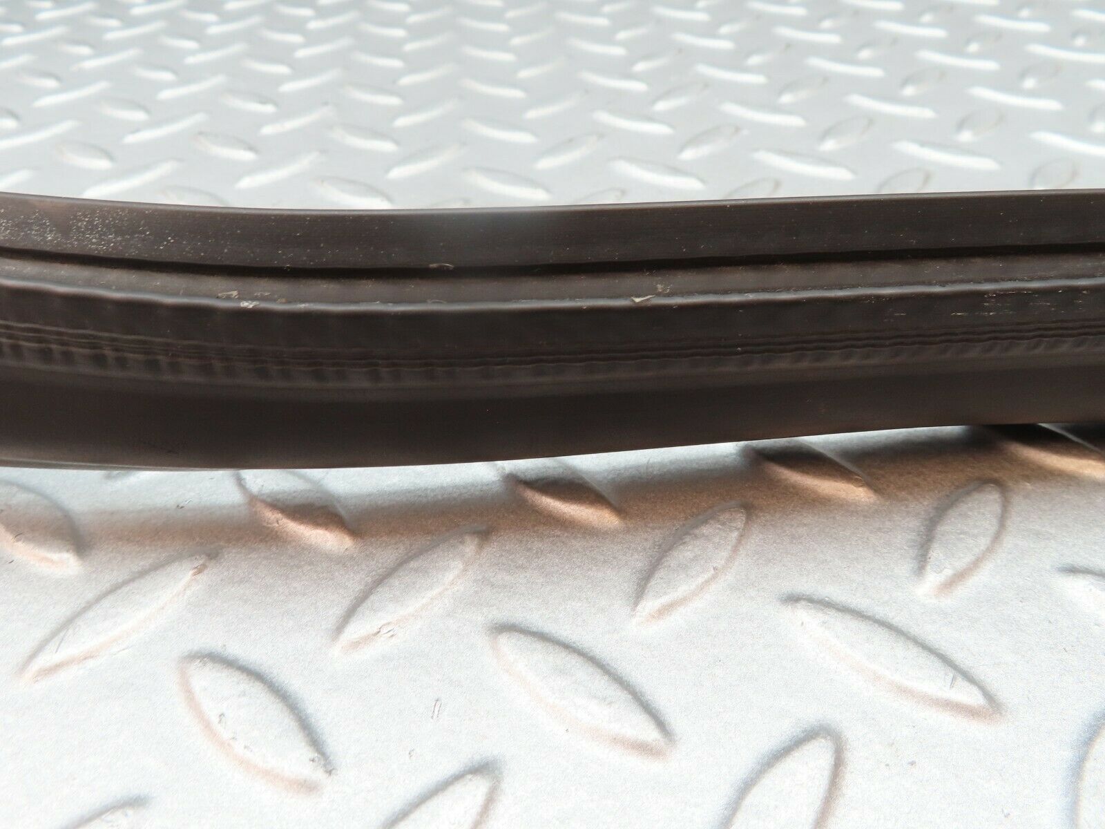 5385 Mercedes-Benz W124 230E Firewall Rubber Seal