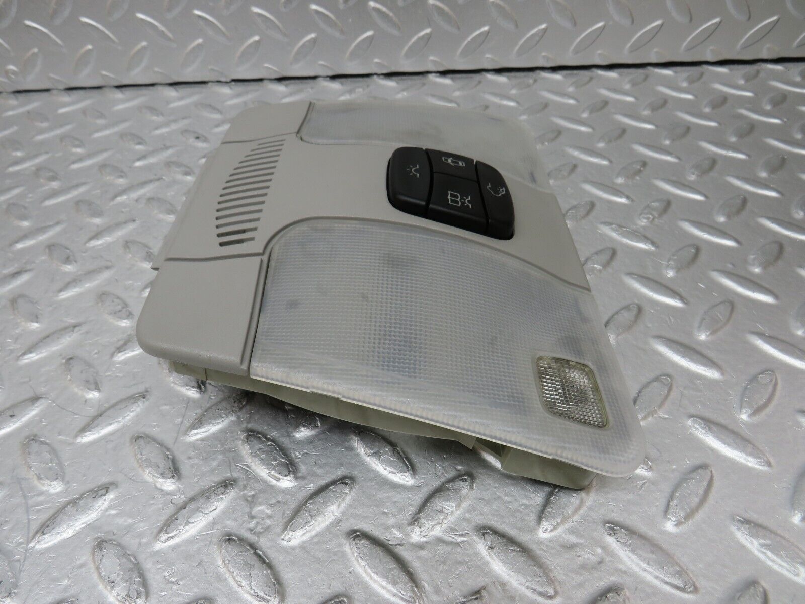 34777 Mercedes-Benz W210 320E Interior Dome Light Hella 148564 1408300008