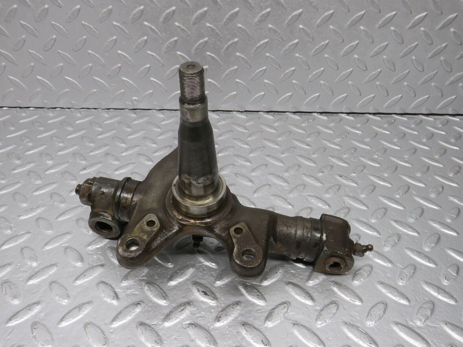 40394 Mercedes-Benz W110 230 Front Right Steering Knuckle