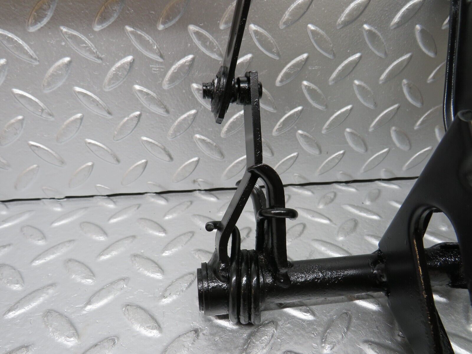 29970 Porsche 924 Headlight Lift Linkage Pivot Bar Rod