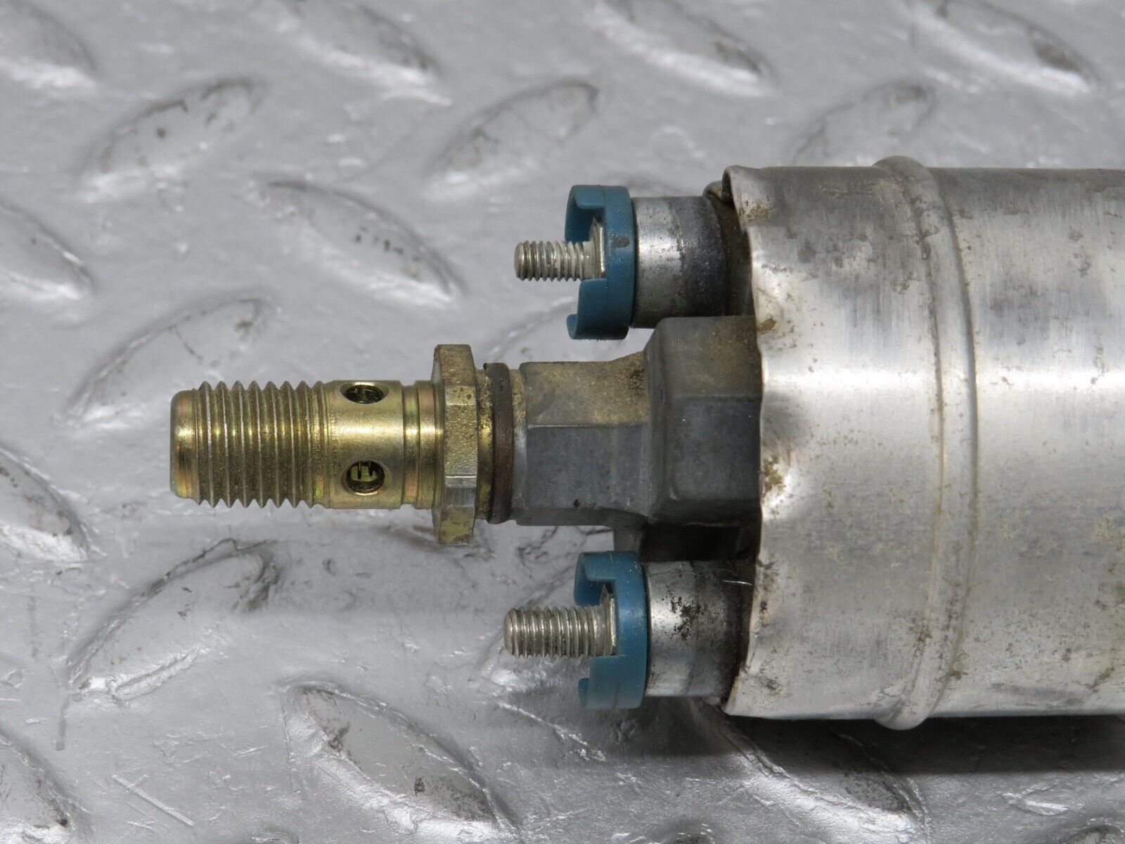 38584 Mercedes-Benz R129 280SL Coupe Fuel Pump Bosch 0580254950