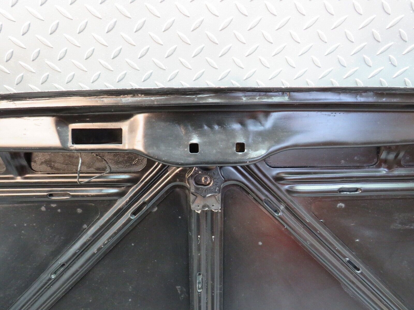 0117 Mercedes-Benz W116 350SE Boot Lid