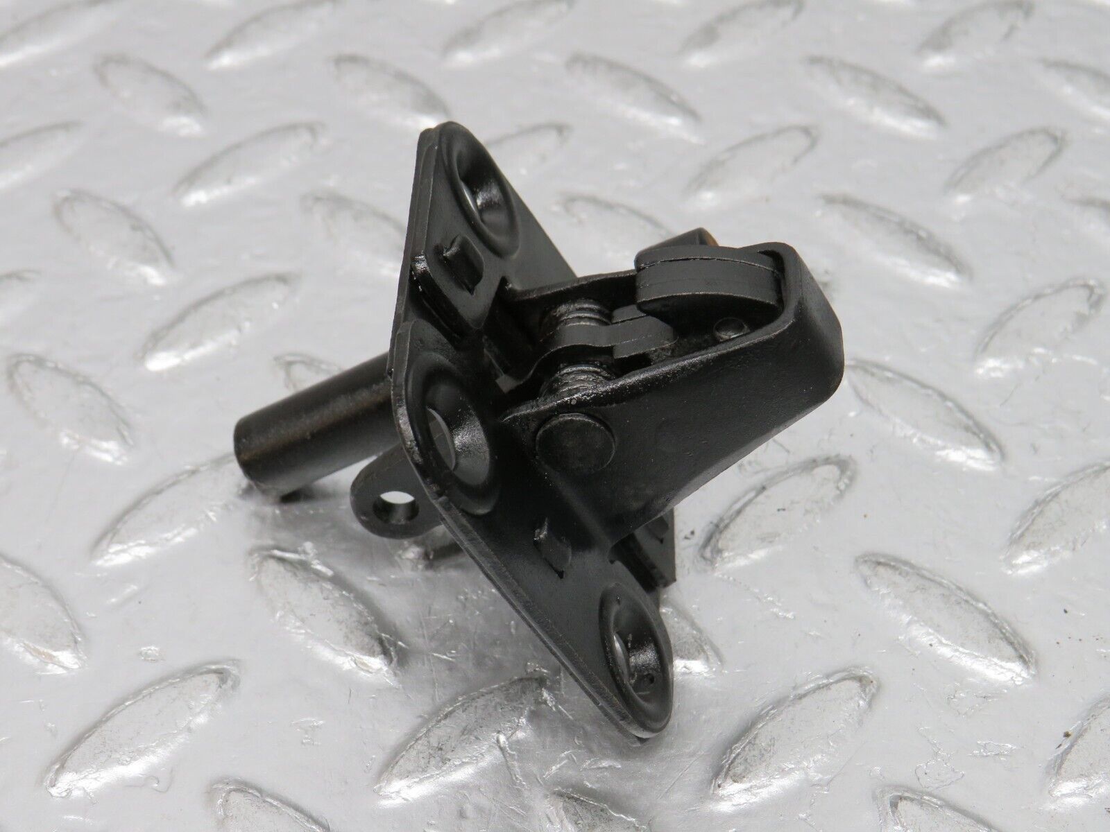 0705 Mercedes-Benz C107 350SLC Coupe Bonnet Lock Catch