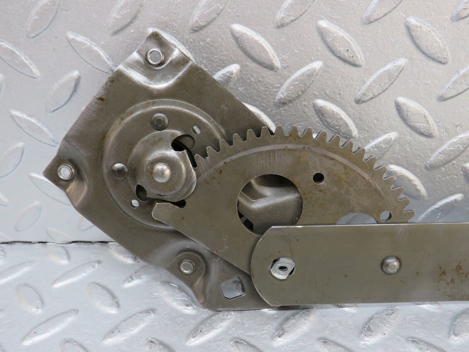 35759 Mercedes-Benz W108 Rear Left Manual Window Regulator