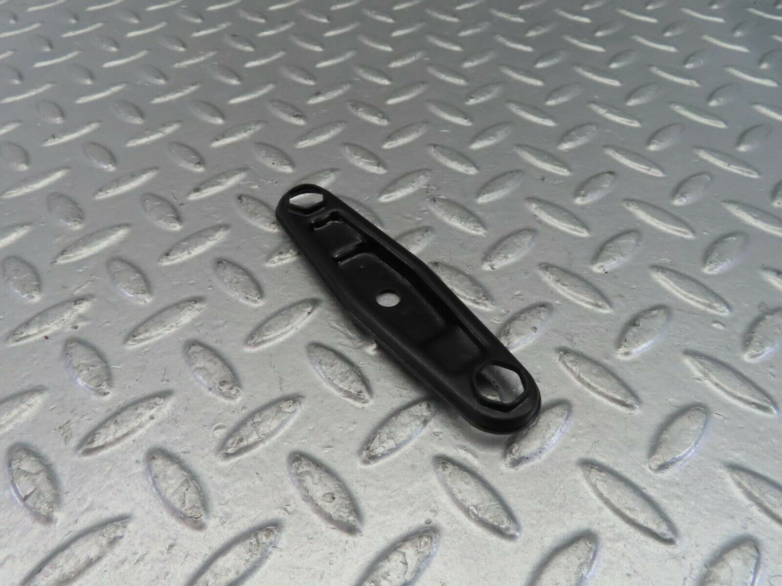 10854 Mercedes-Benz W123 230E Fuel Injector Nozzle Clamp Bracket