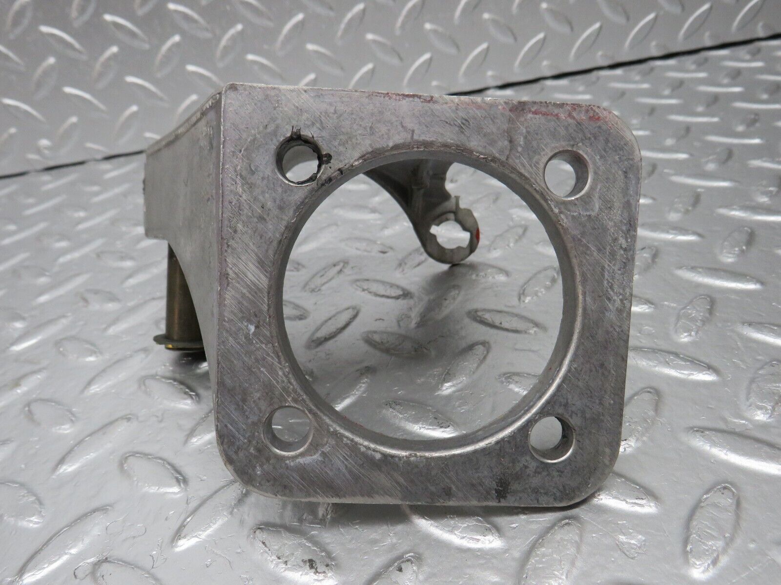 34109 Mercedes-Benz W124 260E Brake Pedal Bracket 1242900519