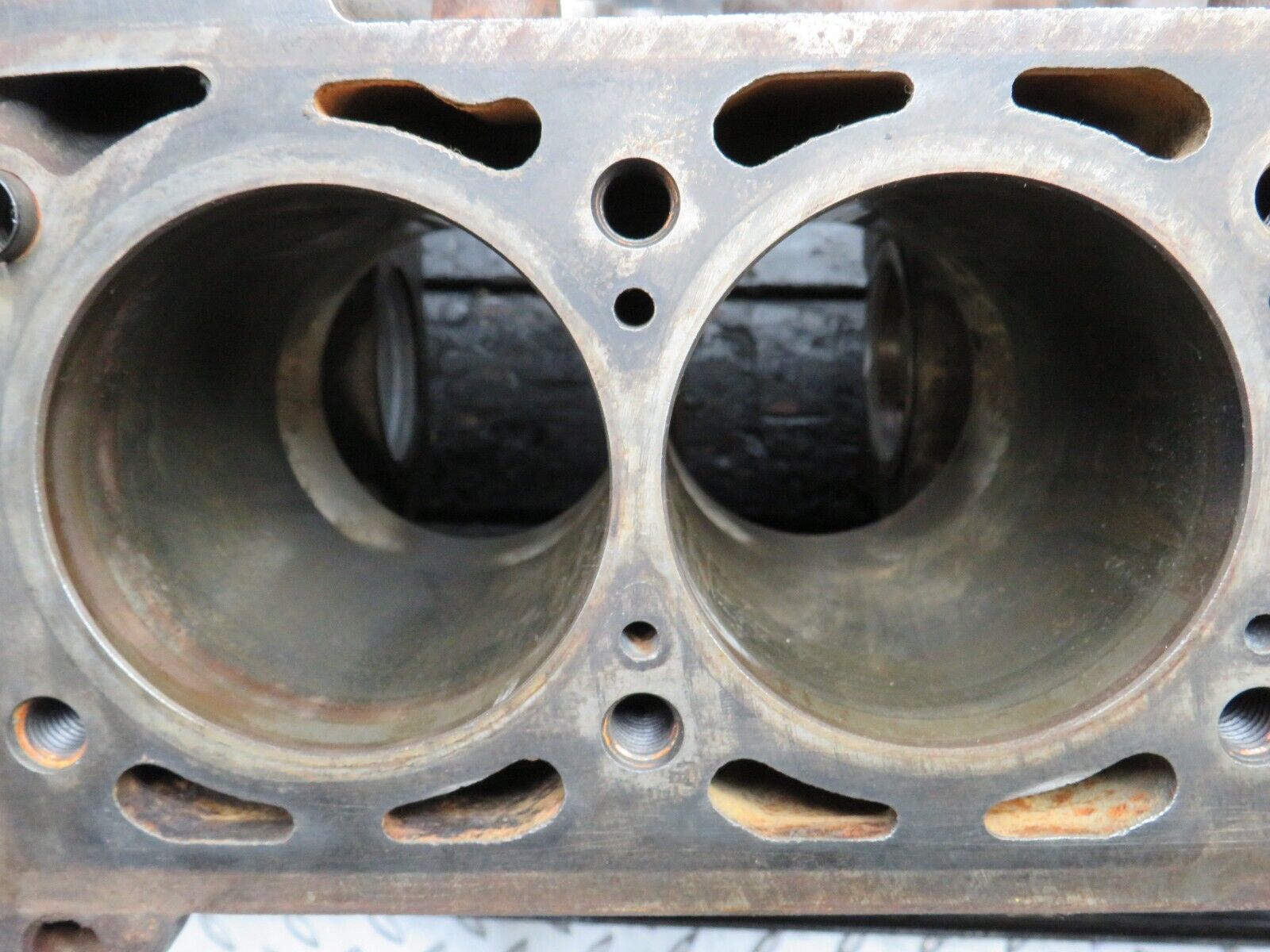 30192 Porsche 924 Engine Block 046103021