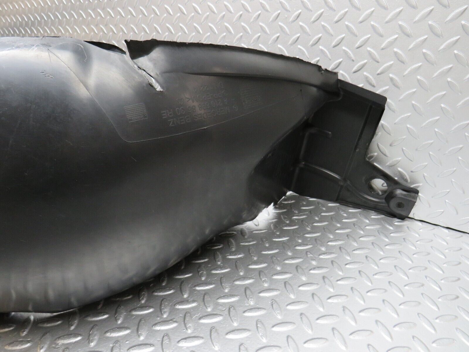 34787 Mercedes-Benz W210 320E Front Right Inner Fender Wing Splash Guard 2106988630