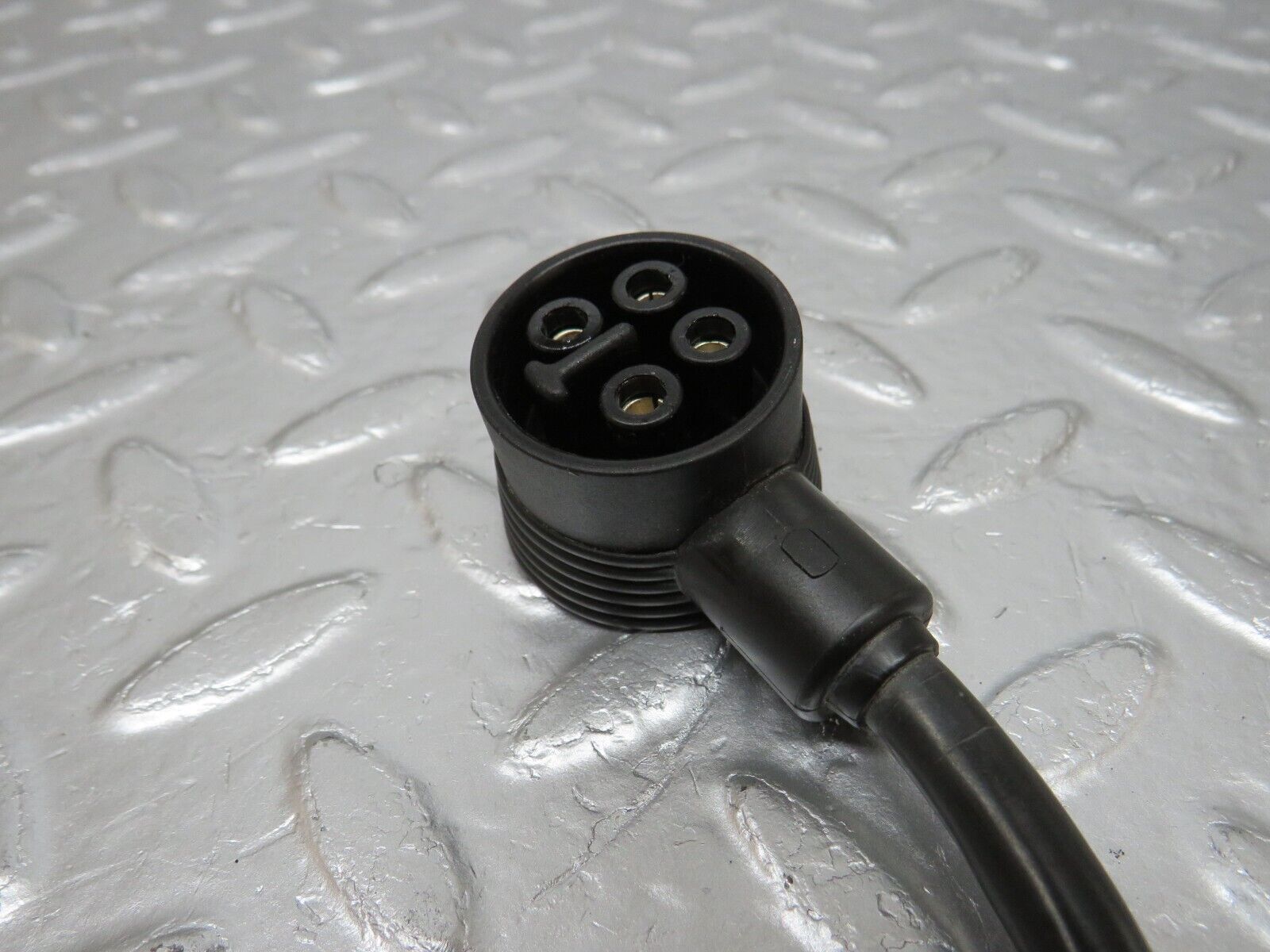 34016 Mercedes-Benz W124 260E Ignition Wire Harness 1245404510