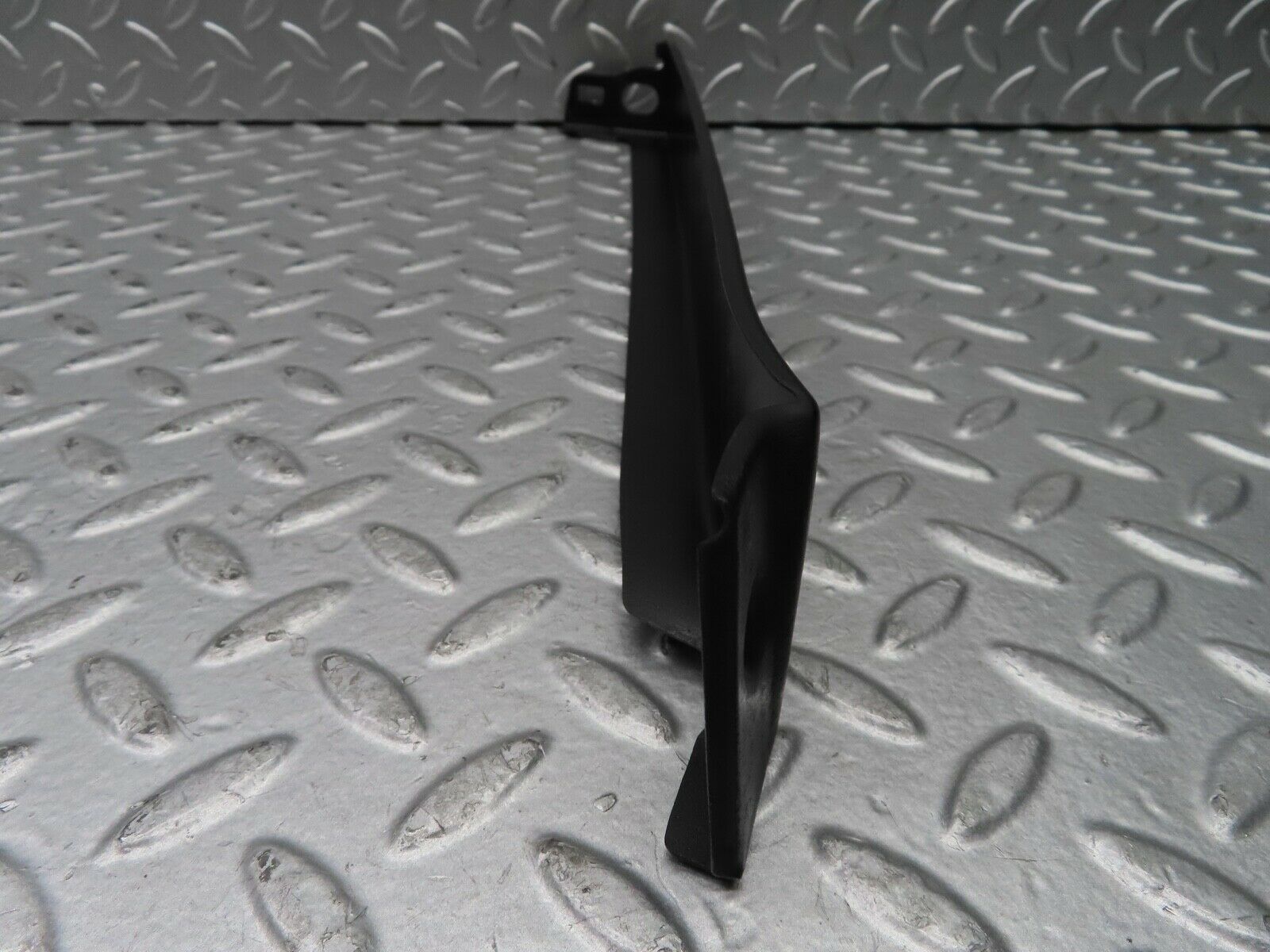 21682 Mercedes-Benz W126 300SE Left Headlight Lower Trim