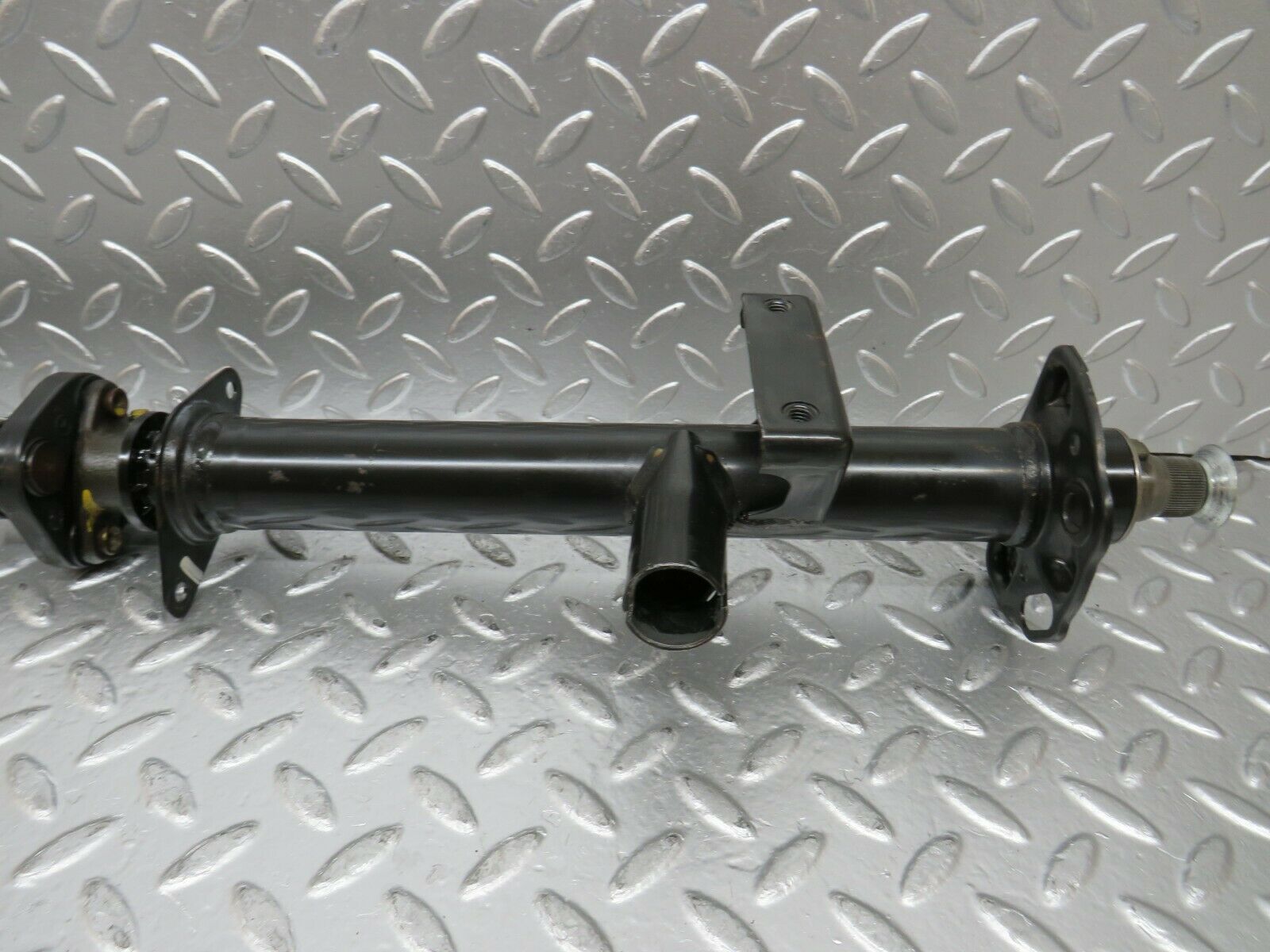 24337 Mercedes-Benz S124 220TE Wagon Steering Column