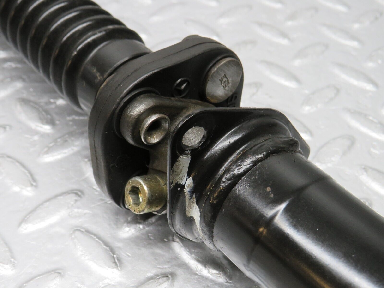 38767 Mercedes-Benz W201 190E 2.6L Steering Column