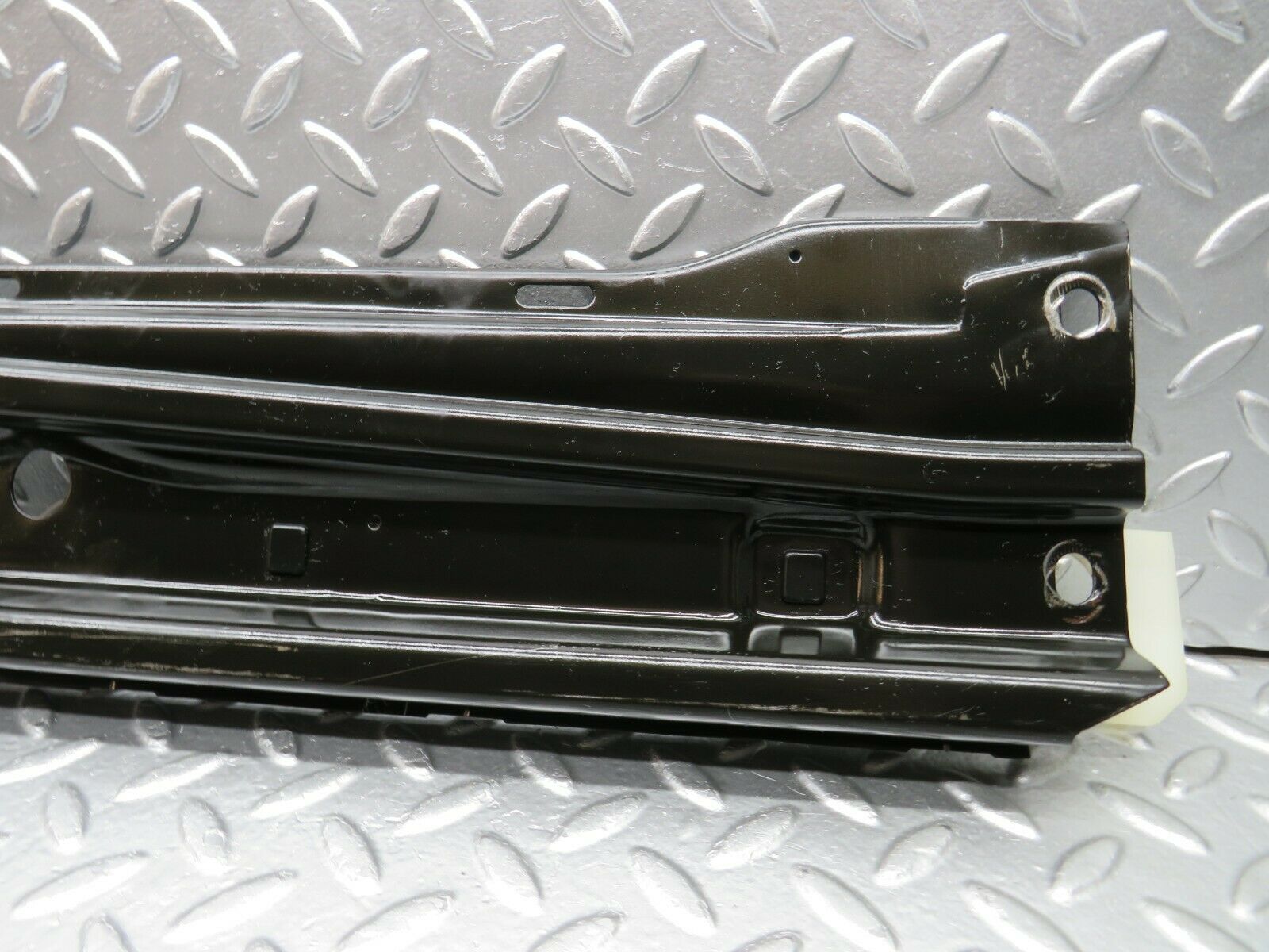 22338 Mercedes-Benz C124 E220 Coupe Rear Window Channel Support Left Side