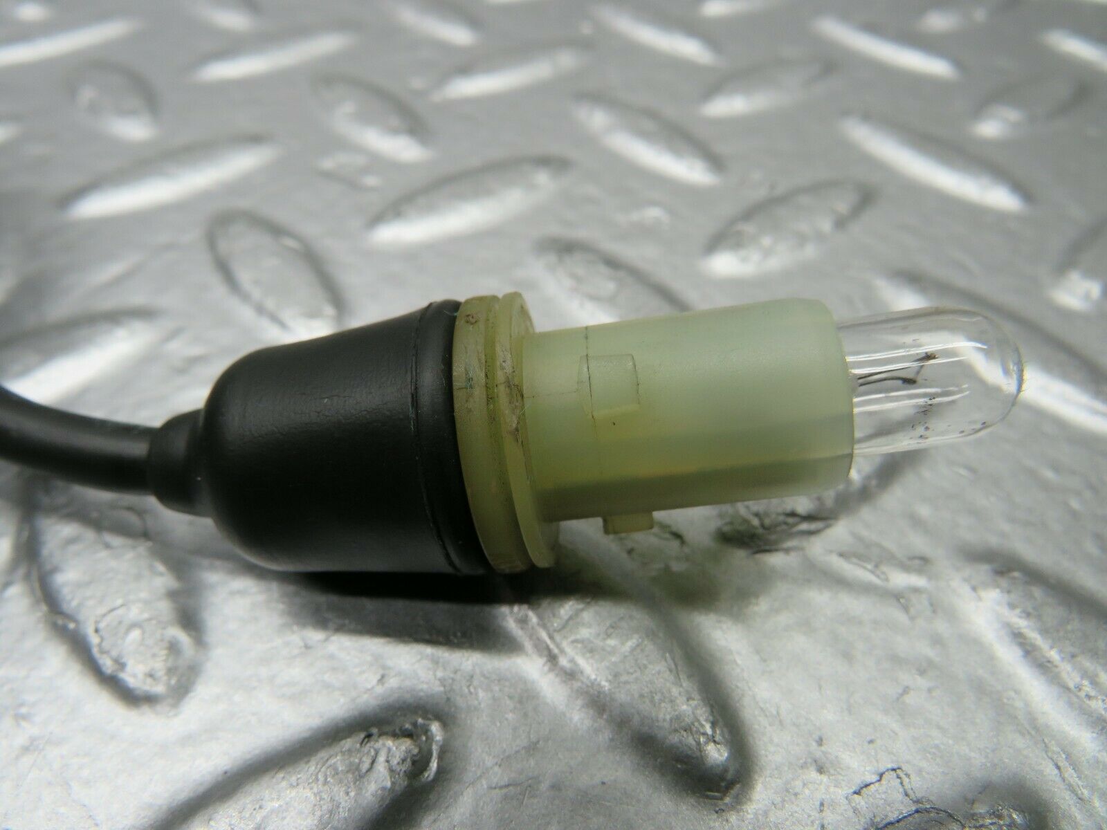 22630 Mercedes-Benz C124 E220 Coupe Front Wing Indicator Cable Wire 1249971881