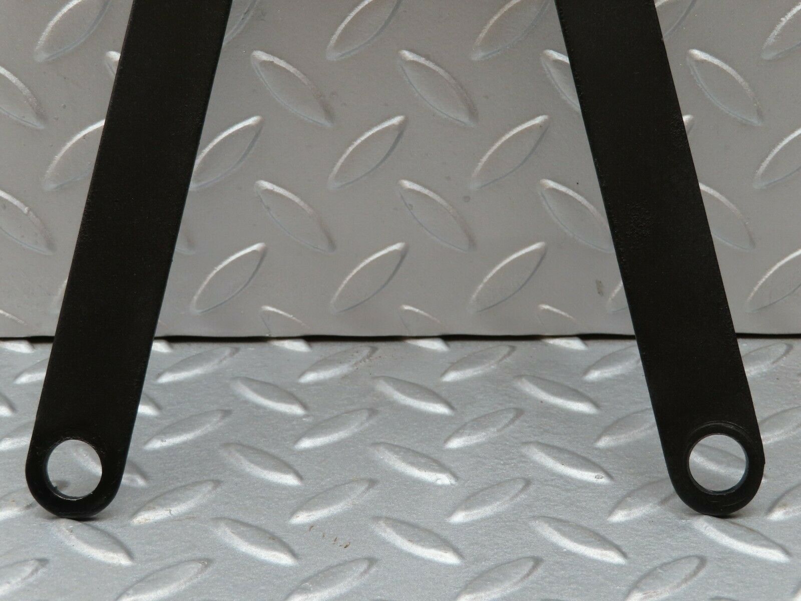 4712 Mercedes-Benz W114 280CE Coupe Left Bonnet Hinge