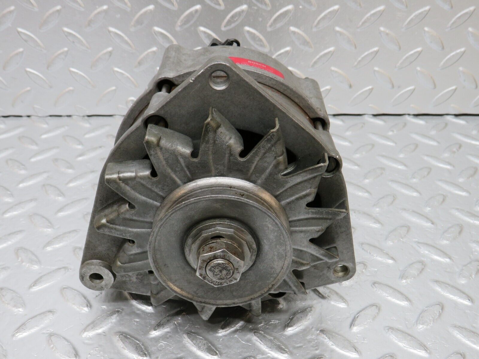 0773 Mercedes-Benz C107 350SLC Alternator Generator Bosch 0120489506