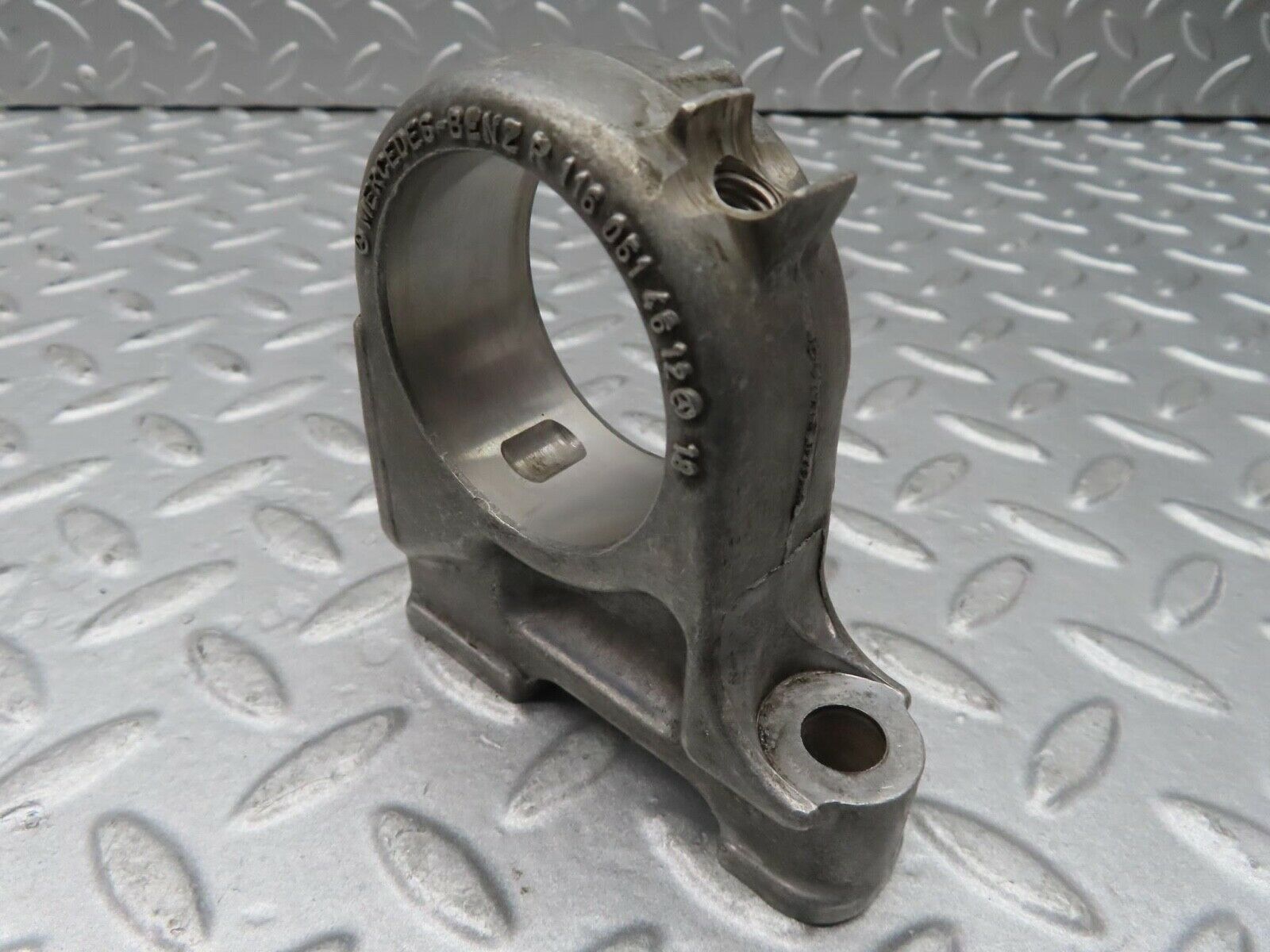 16719 Mercedes-Benz C107 380SLC Camshaft Tower Bearing 1160514612