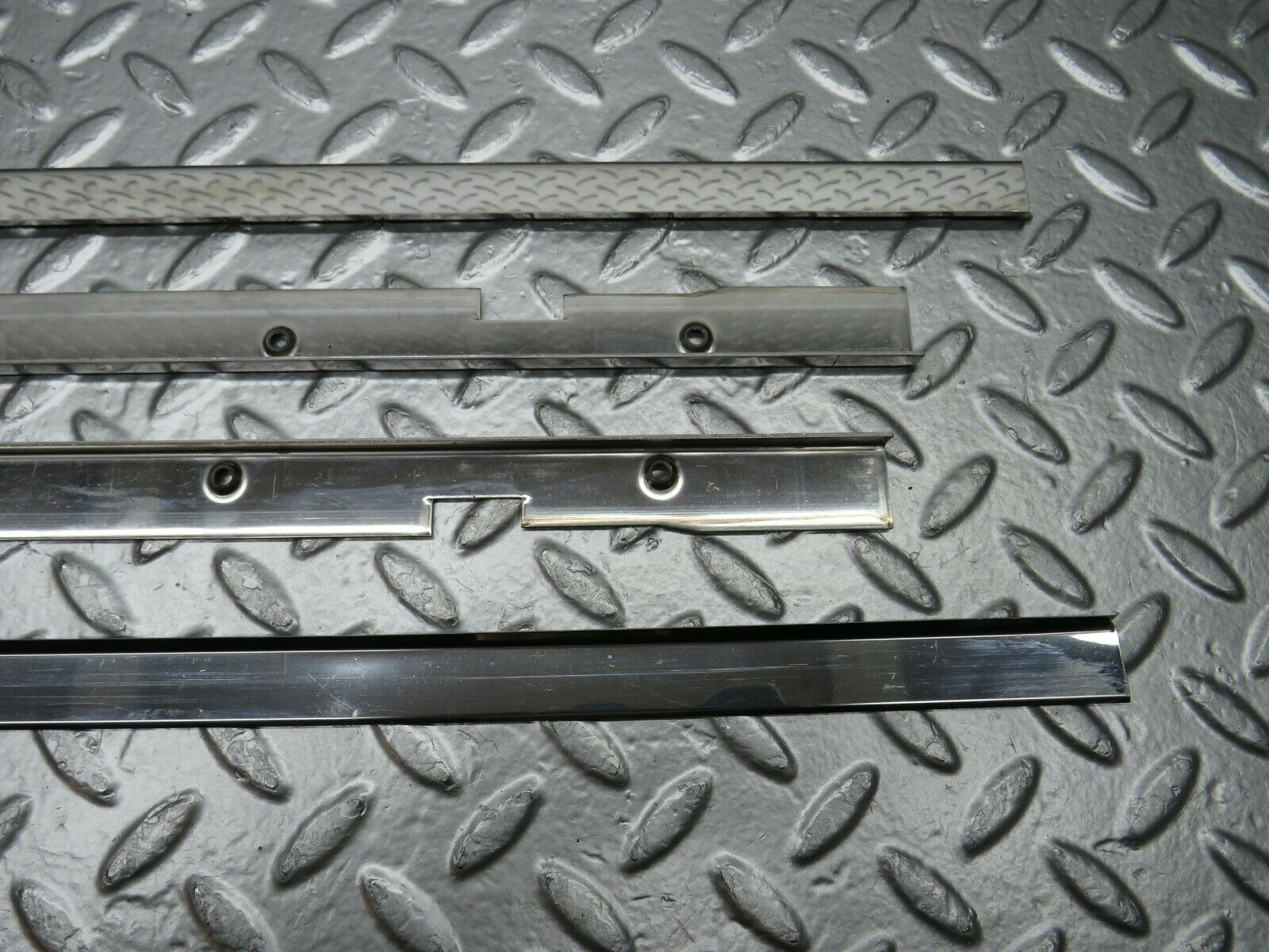 22401 Mercedes-Benz C124 E220 Coupe Sunroof Chrome Trim Set