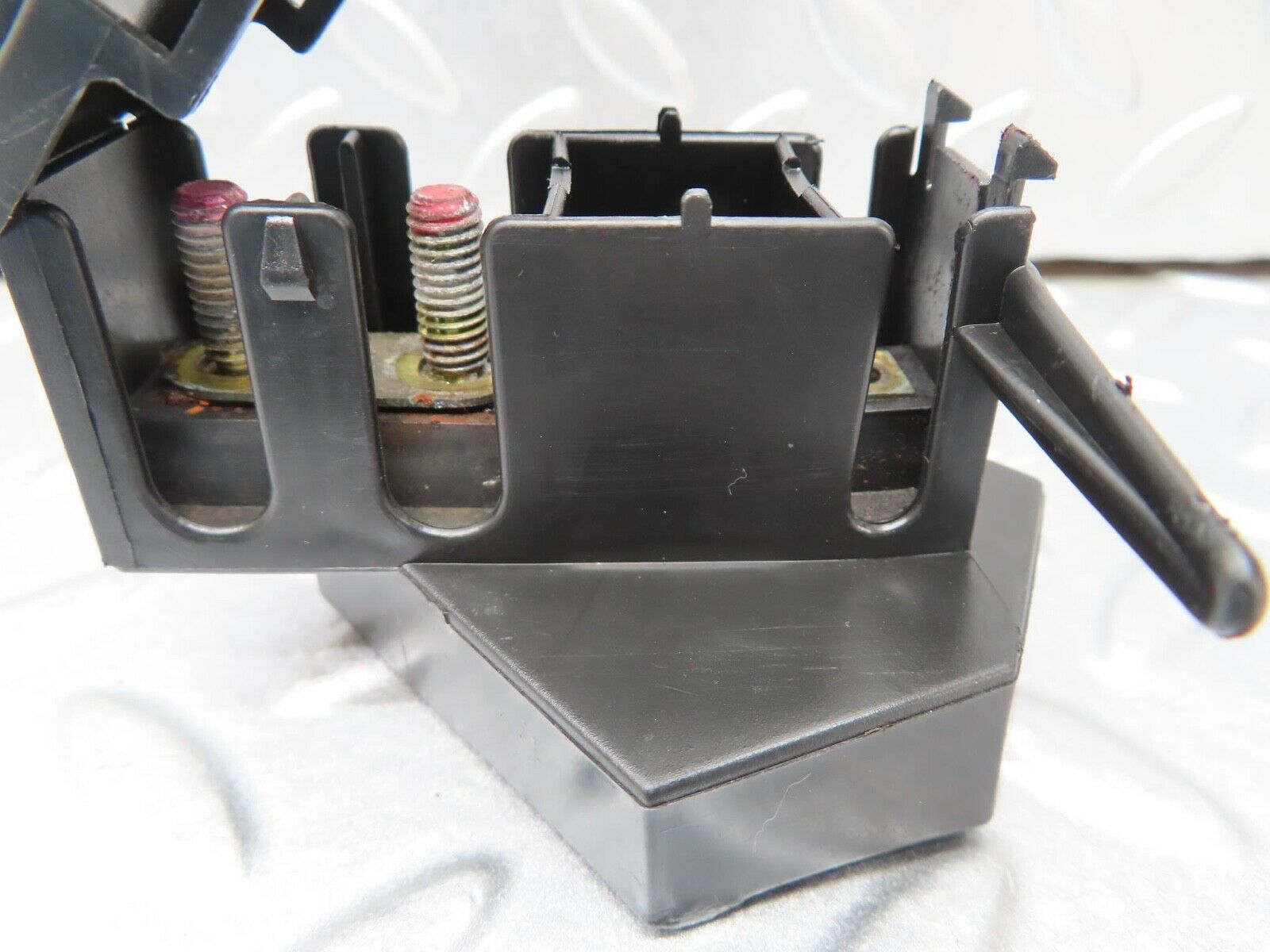 16381 Mercedes-Benz W124 260E Cable Wire Distributor Connector 1245402169