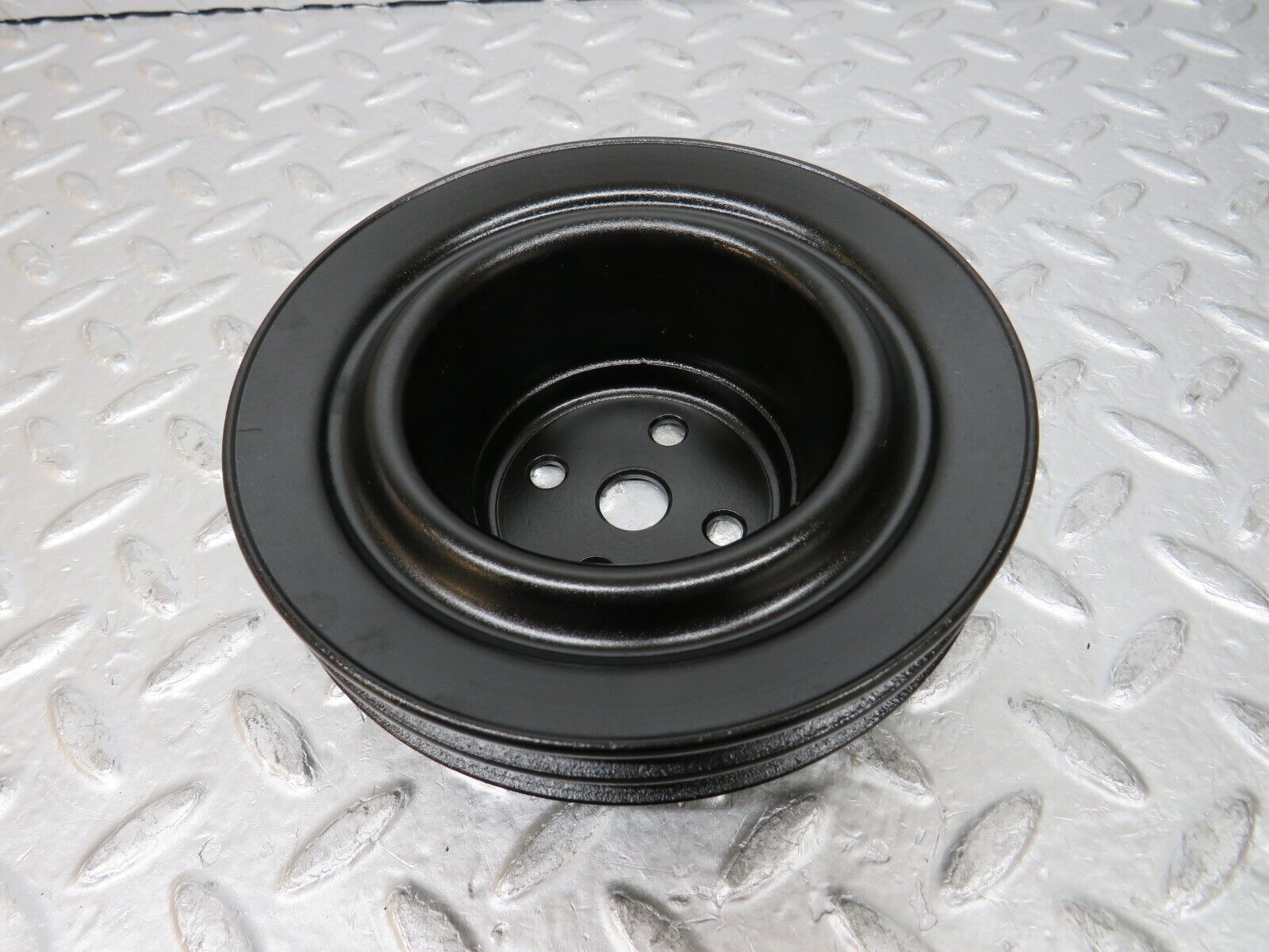 0062 Mercedes-Benz W116 350SE Water Pump Pulley