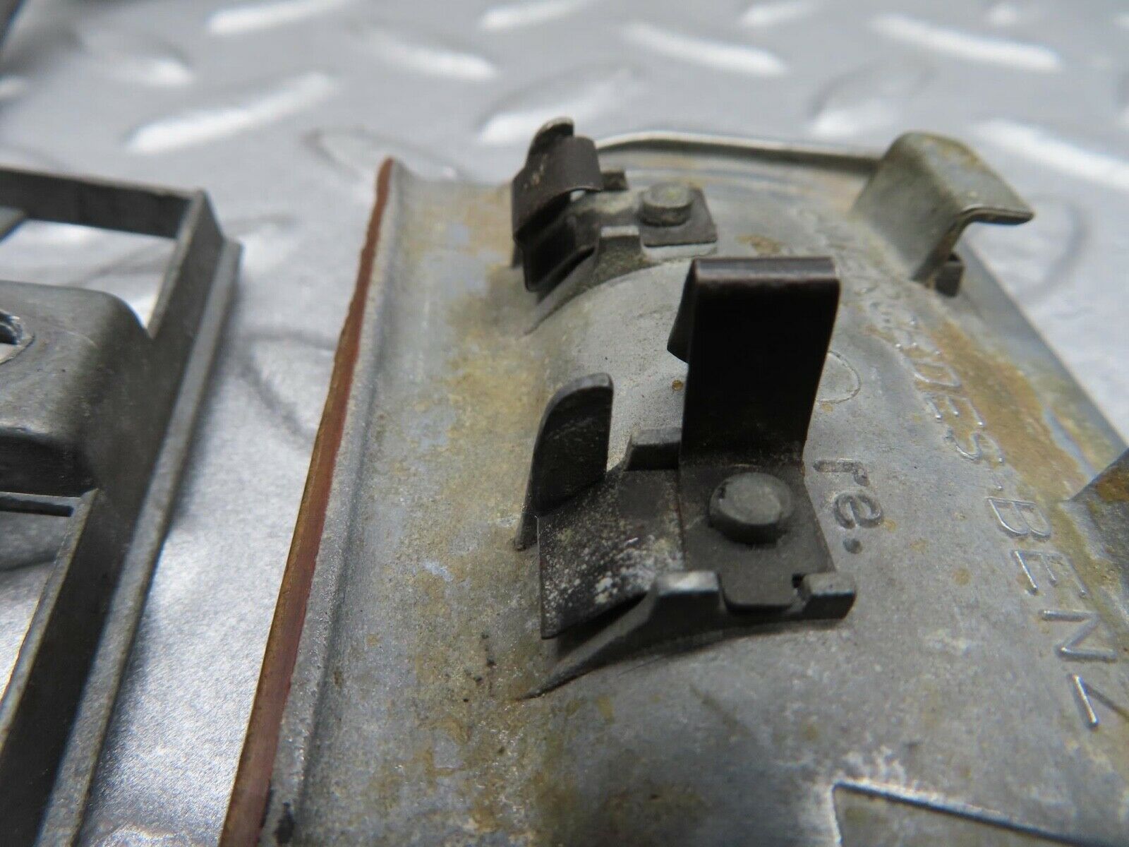 12013 Mercedes-Benz R129 300SL Coupe Door Lock Handle Left And Right Side