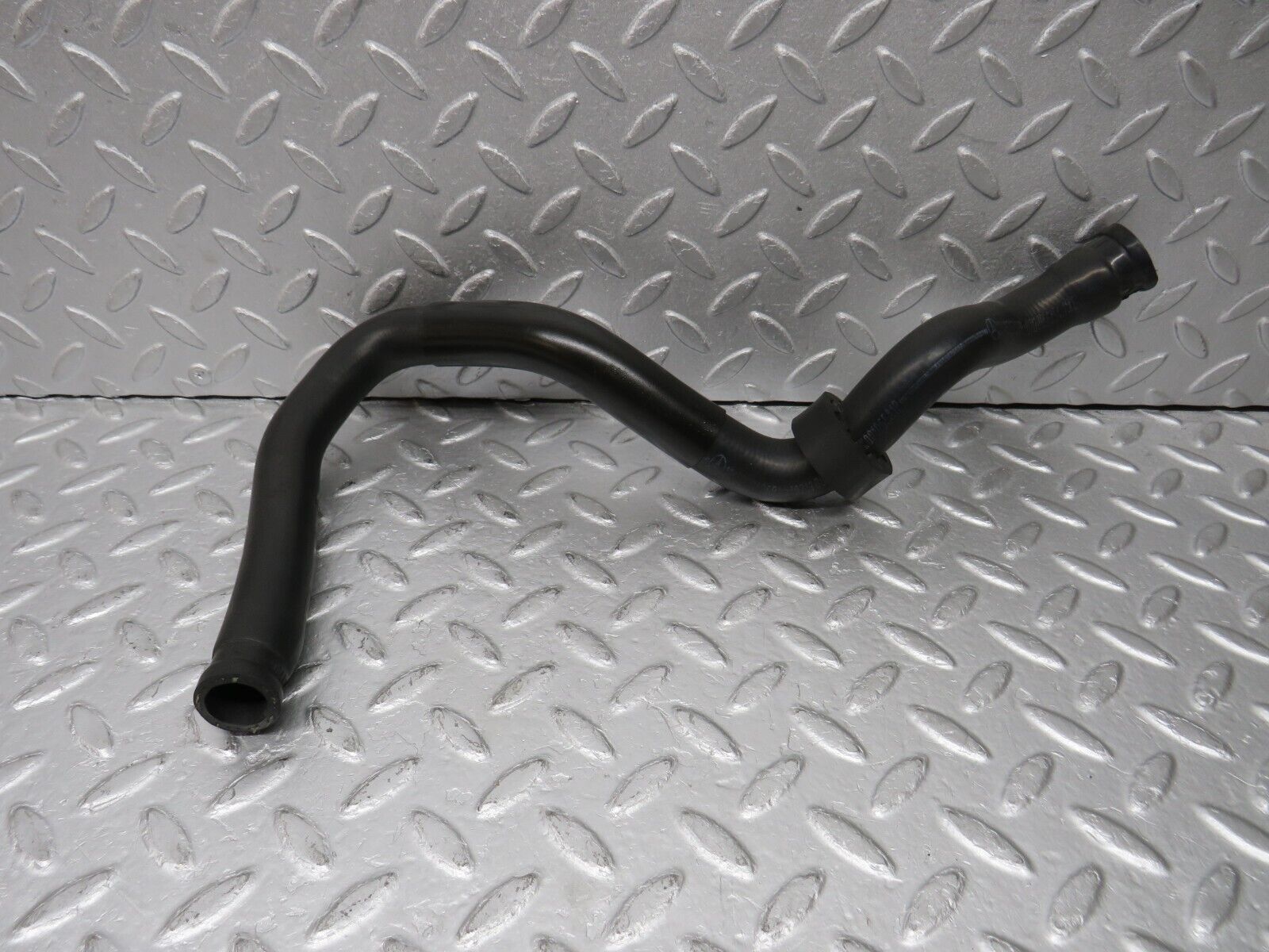 38154 Mercedes-Benz A124 320E Cabriolet Radiator Hose Pipe 1248306496