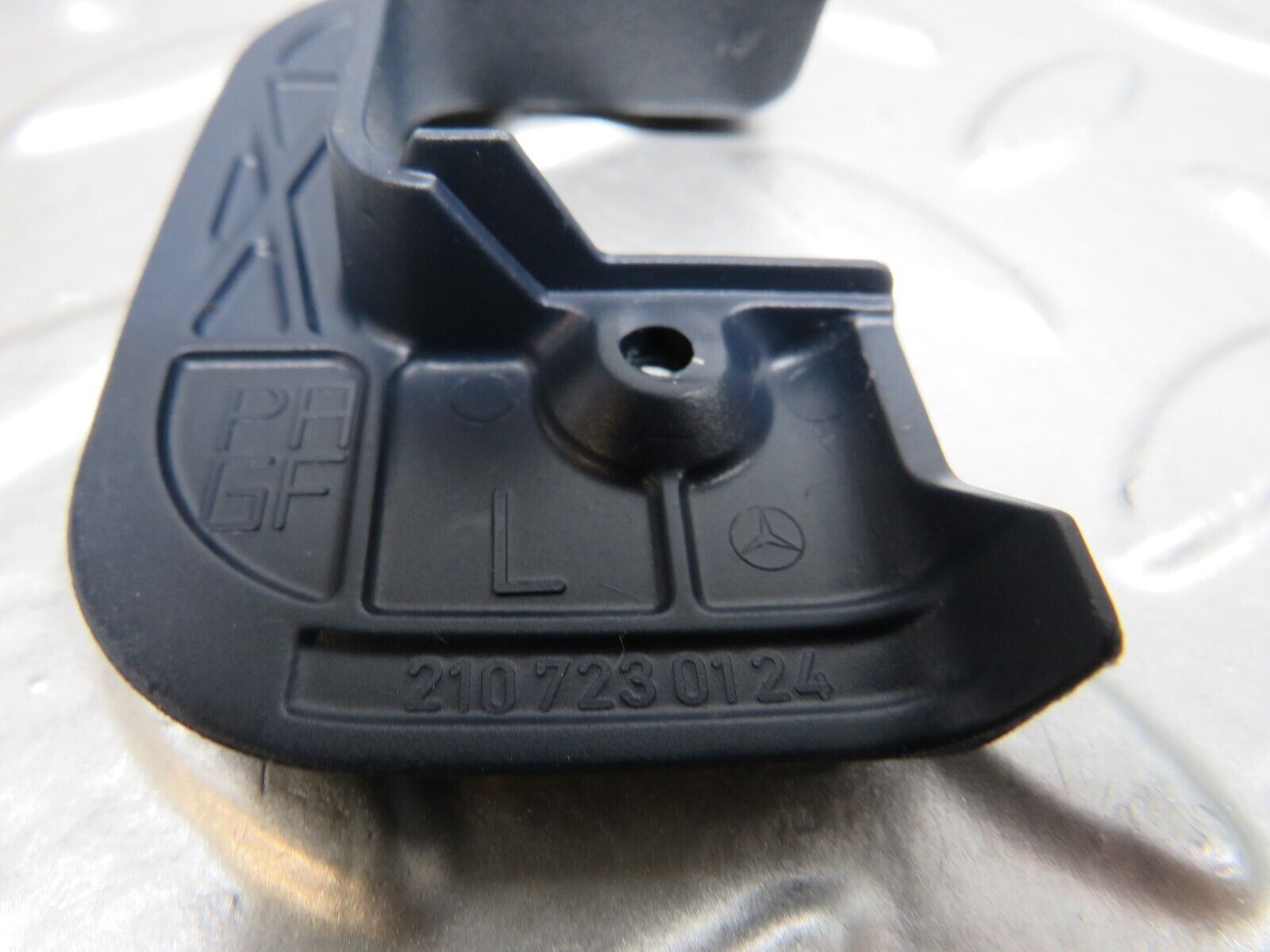 24692 Mercedes-Benz W140 S320 Left Interior Door Latch Trim Blue 2107230124