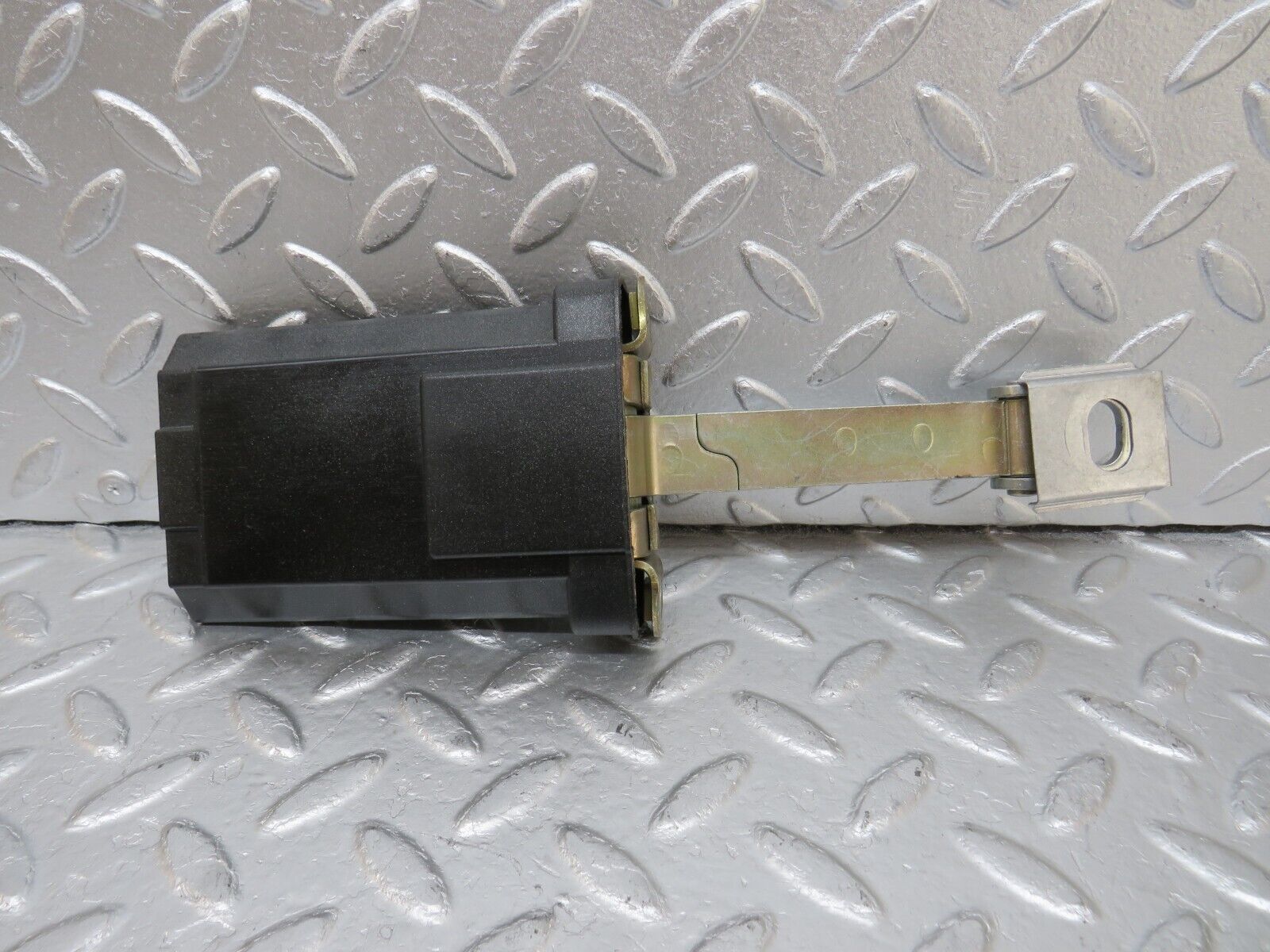 34691 Mercedes-Benz W210 320E Door Safety Check Strap