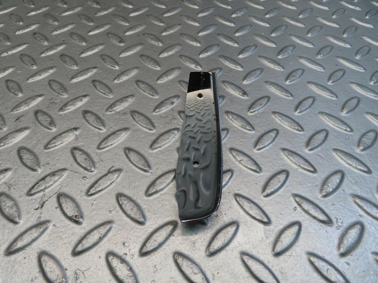 11359 Mercedes-Benz C123 230CE Coupe Right Door Chrome Front Cover