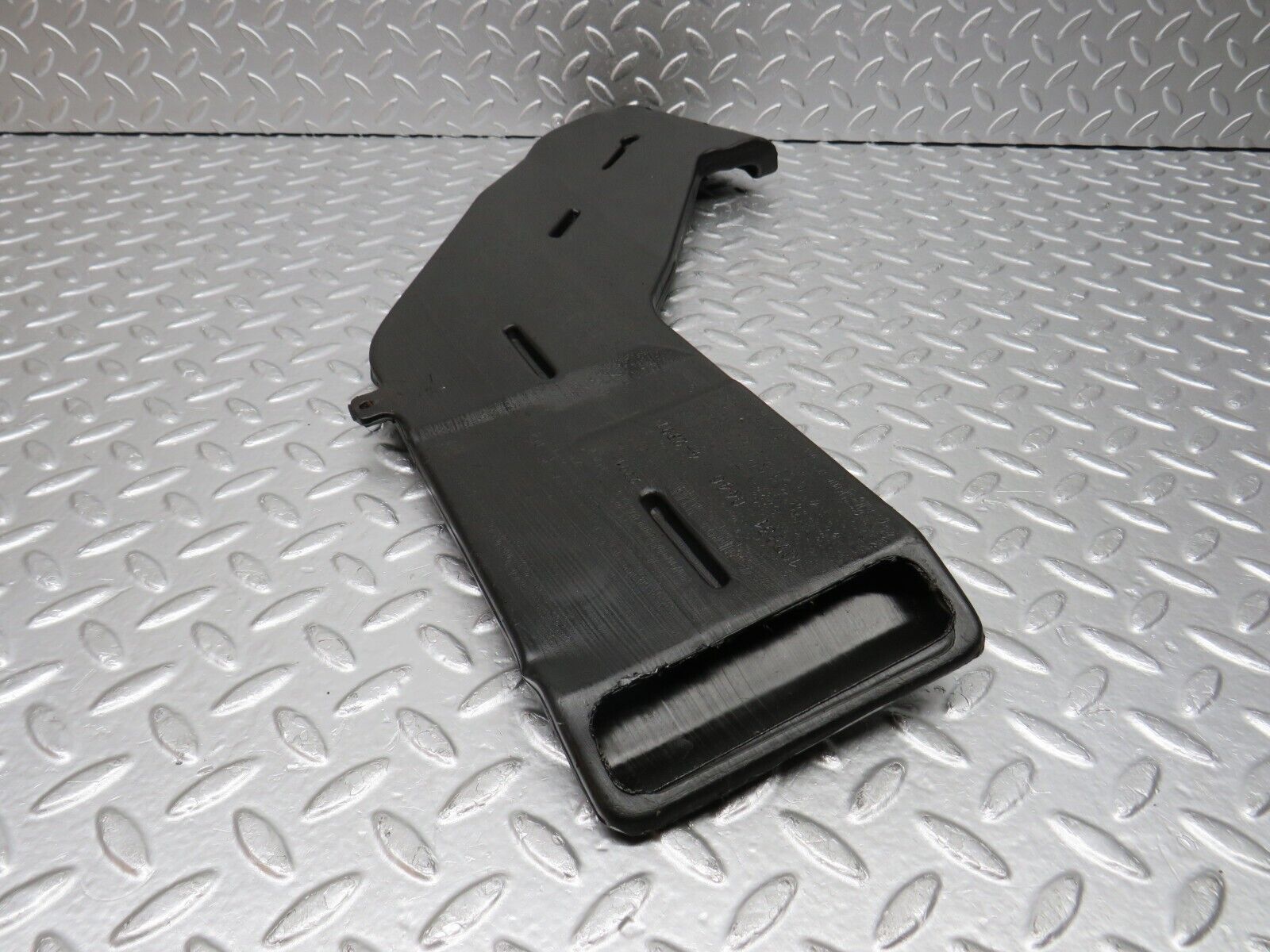 0697 Mercedes-Benz C107 350SLC Coupe Air Duct Vent Right Side 1078310446