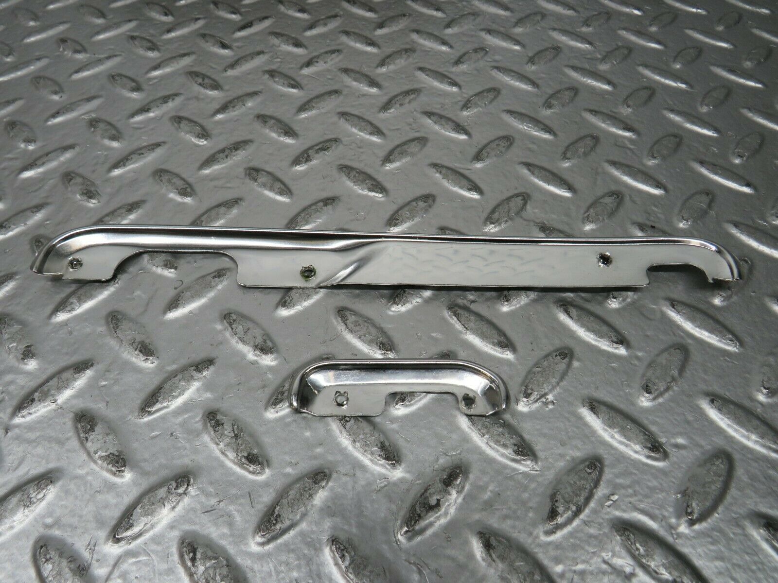 23183 Mercedes-Benz W116 350SE Front Right Interior Door Handle Blue