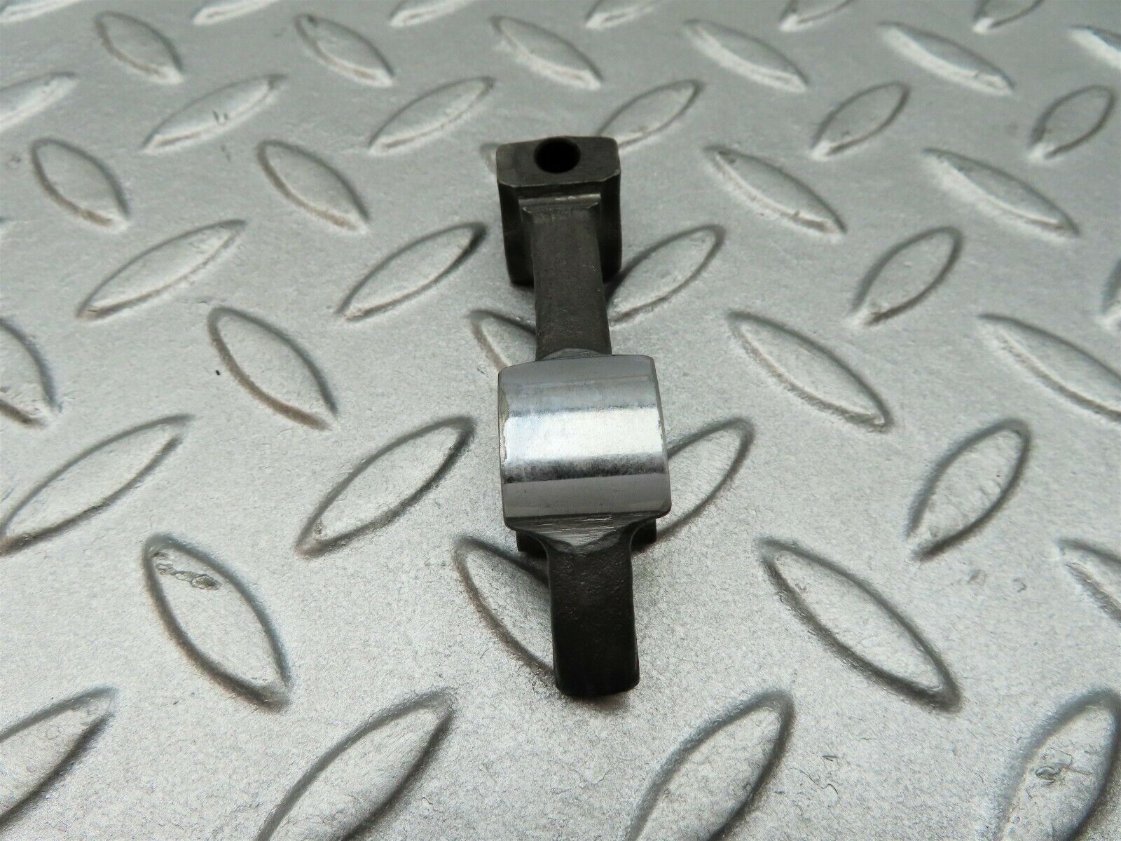 3536 Mercedes-Benz W108 280SE Valve Rocker Arm With Retaining Spring