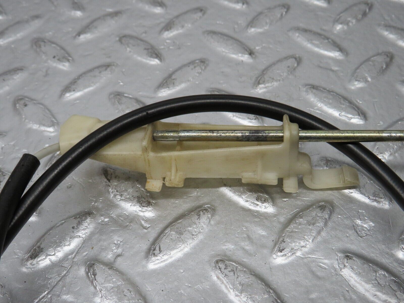 34376 Mercedes-Benz C126 380SEC Coupe Door Lock Cable