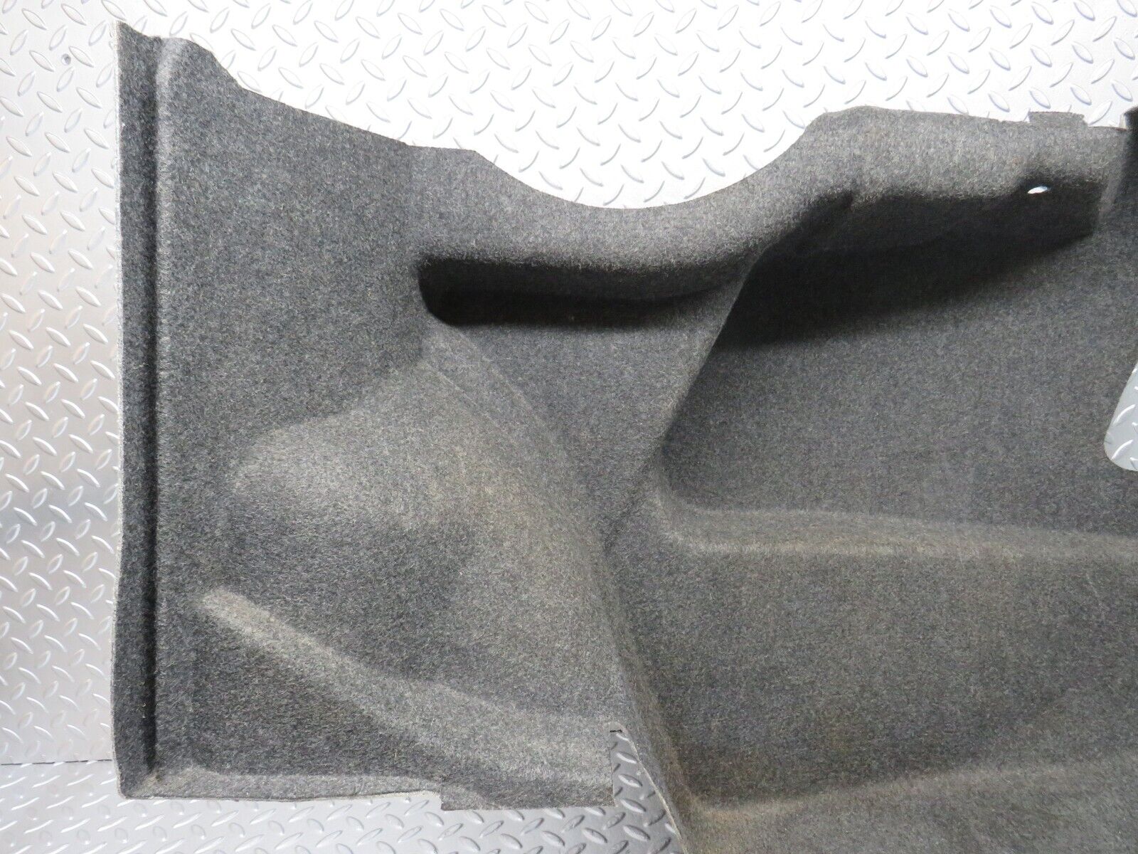 29230 Mercedes-Benz W124 230E Trunk Panel Cover Right