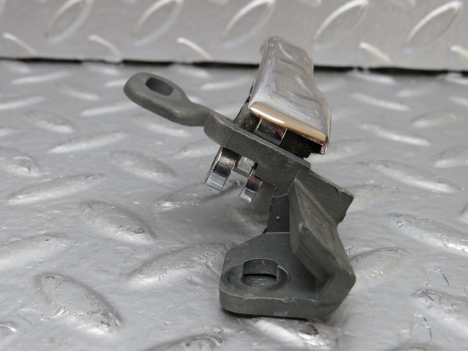 25559 Mercedes-Benz W123 200 Right Interior Door Handle 1237600261