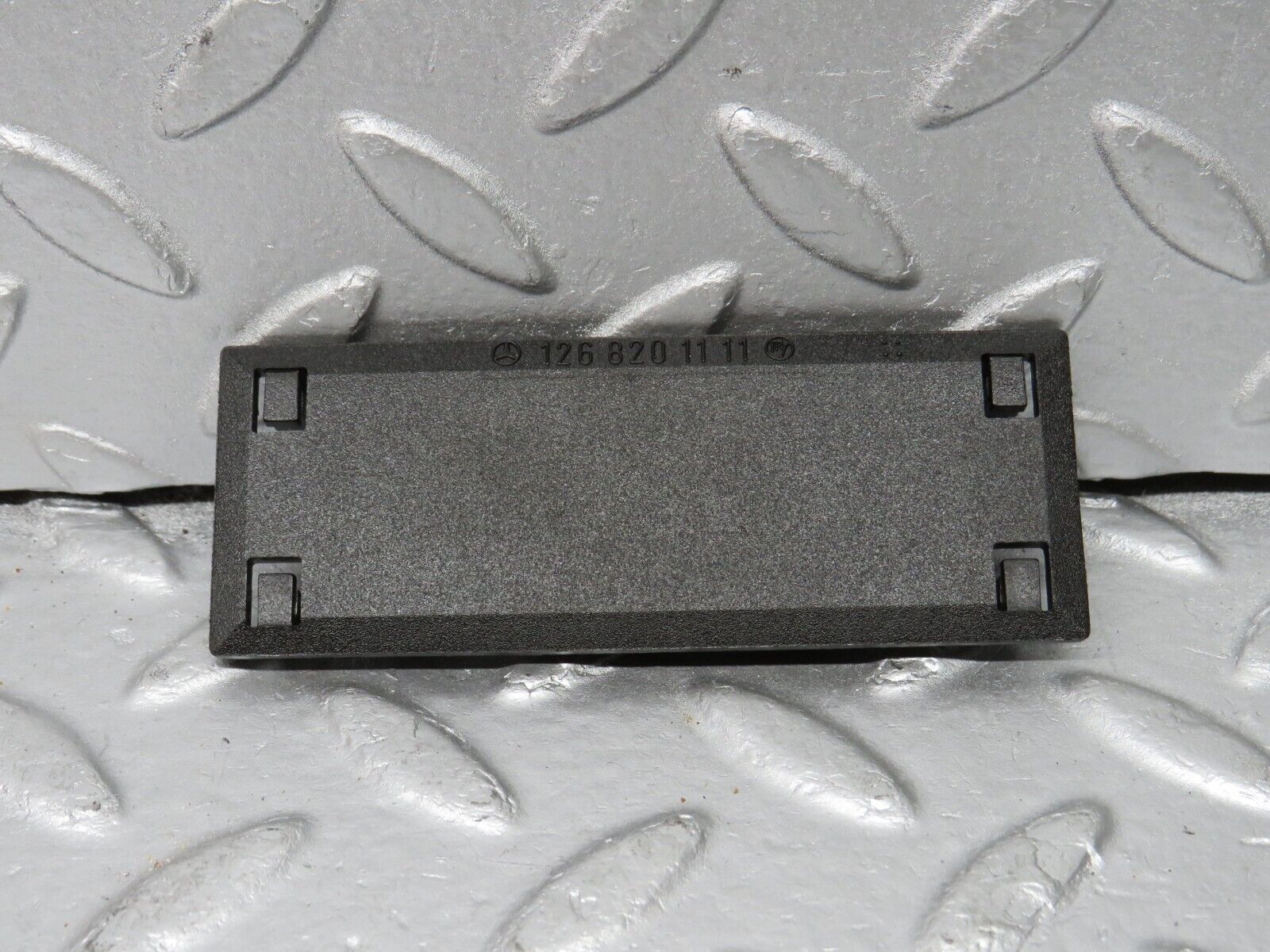 38394 Mercedes-Benz R129 280SL Coupe Windscreen Washer Nozzle Connector 1268201111