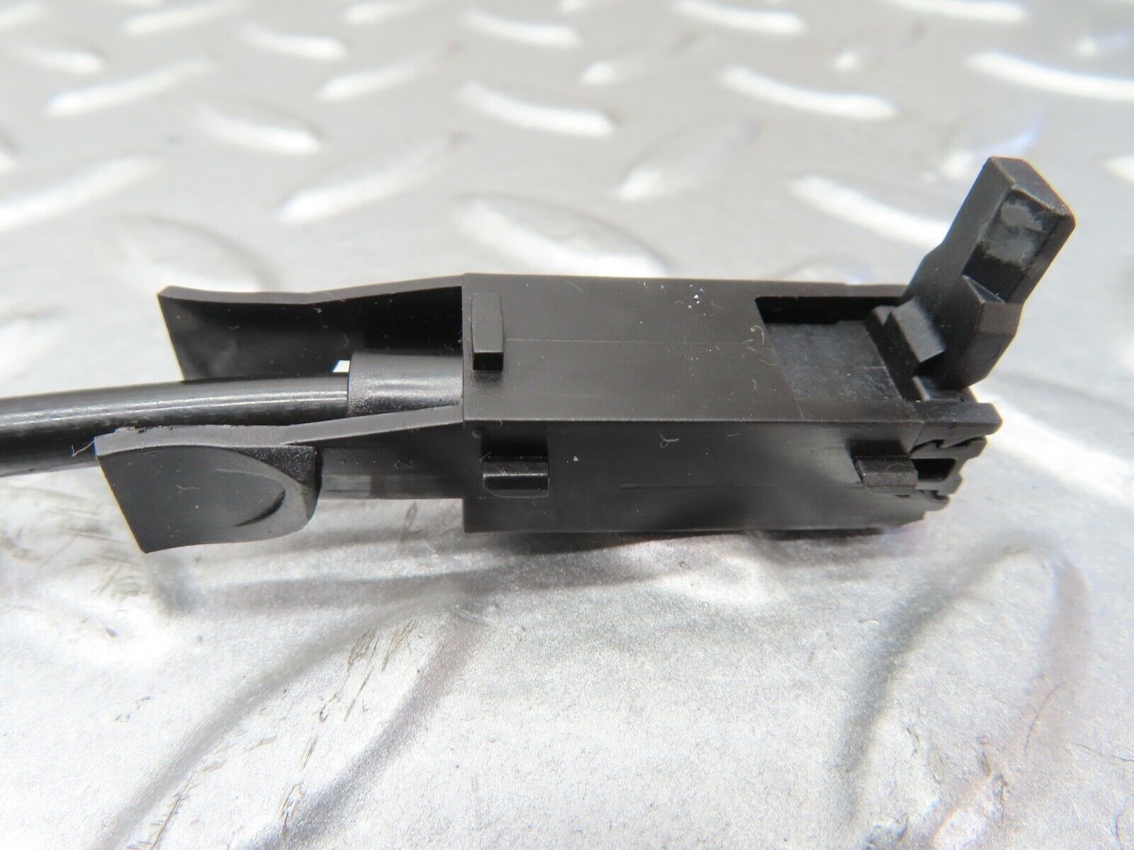 19525 Mercedes-Benz C140 CL420 Coupe Brake Control Cable 1402900685