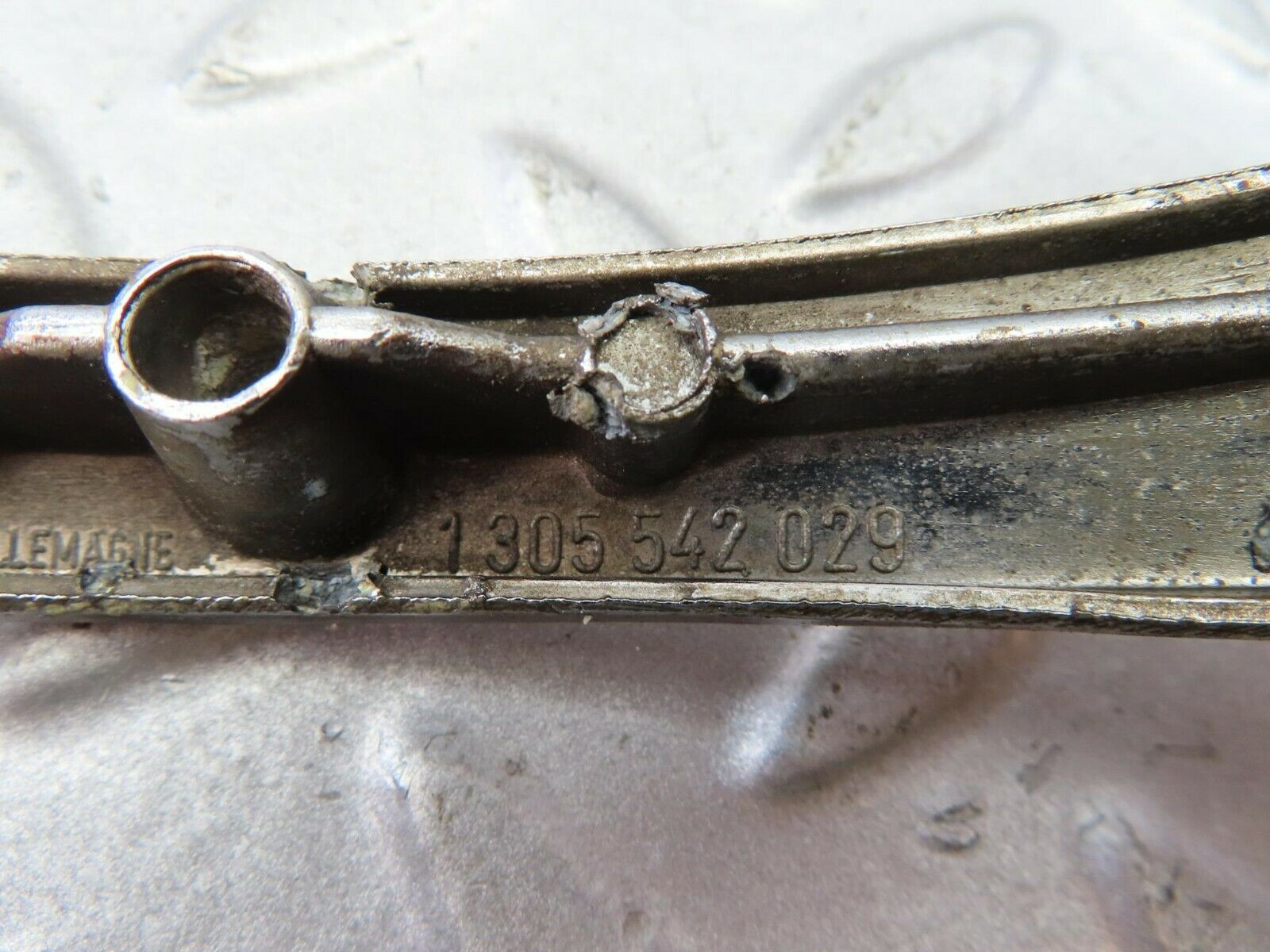 8113 Mercedes-Benz W108 Headlight Chrome Frame 1305542029