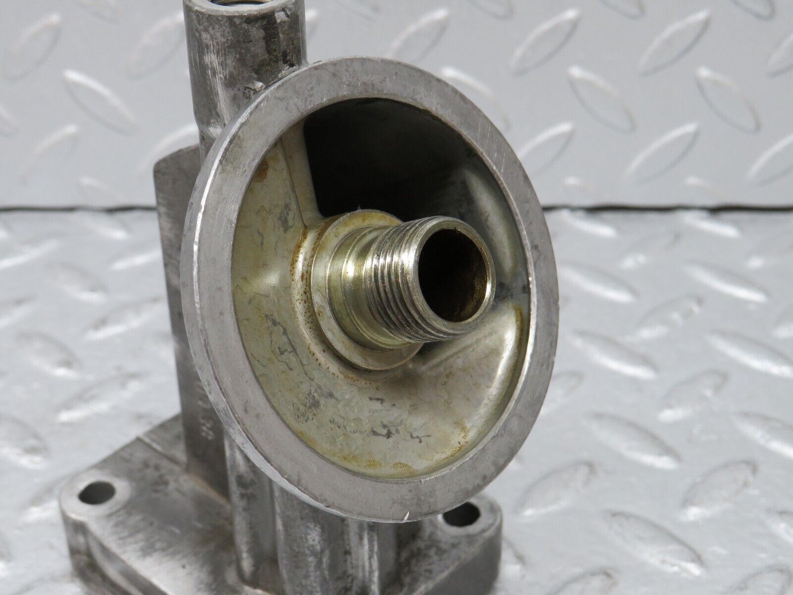 36713 Mercedes-Benz W201 190E 2.0L Oil Filter Housing 1021800038