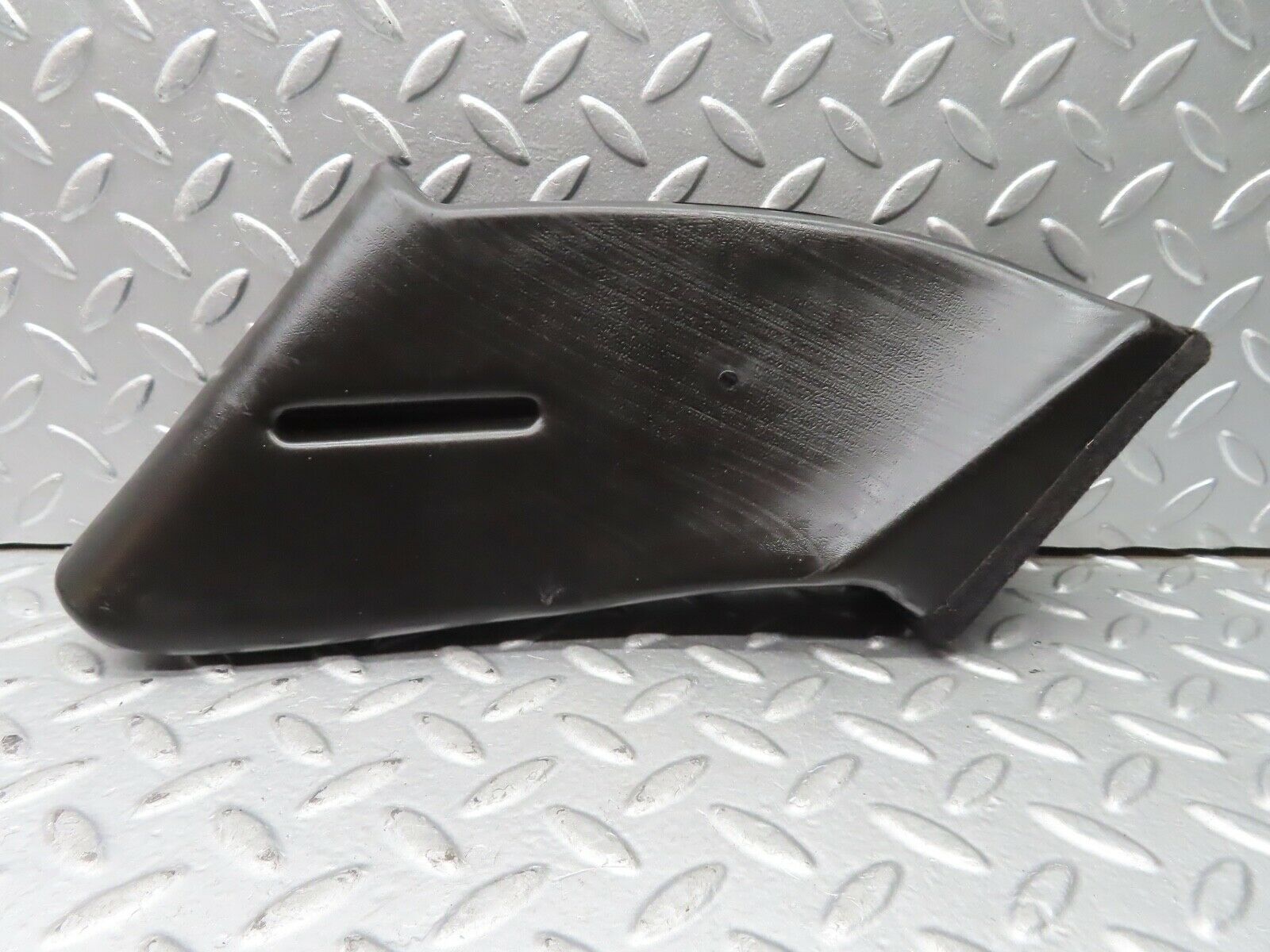 21506 Mercedes-Benz W126 300SE Air Duct Heater Ventilation Right 1268310446